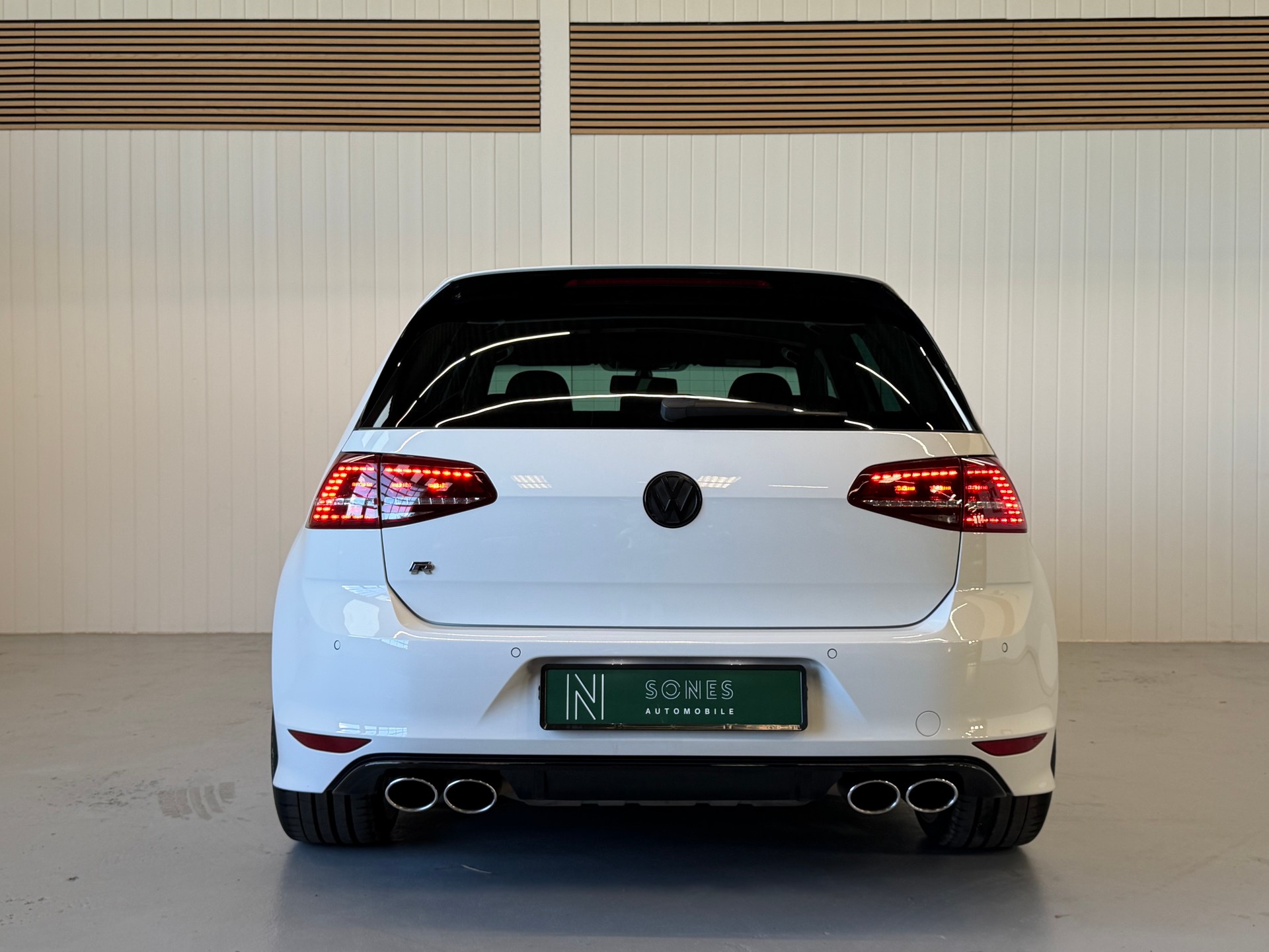 VW Golf 2.0 TSI R 4Motion DSG frisch ab MFK & Service-image-3