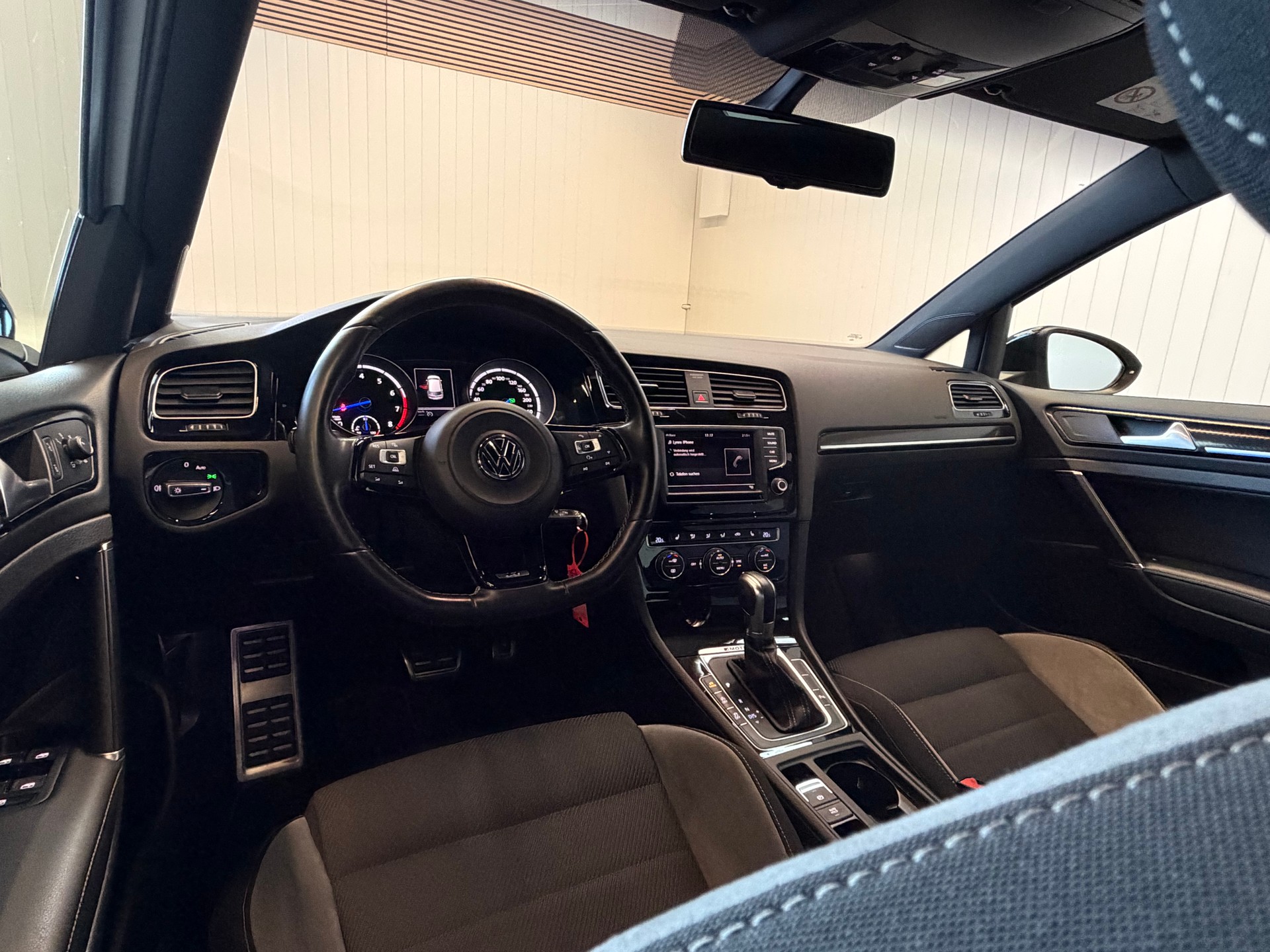 VW Golf 2.0 TSI R 4Motion DSG frisch ab MFK & Service-image-7