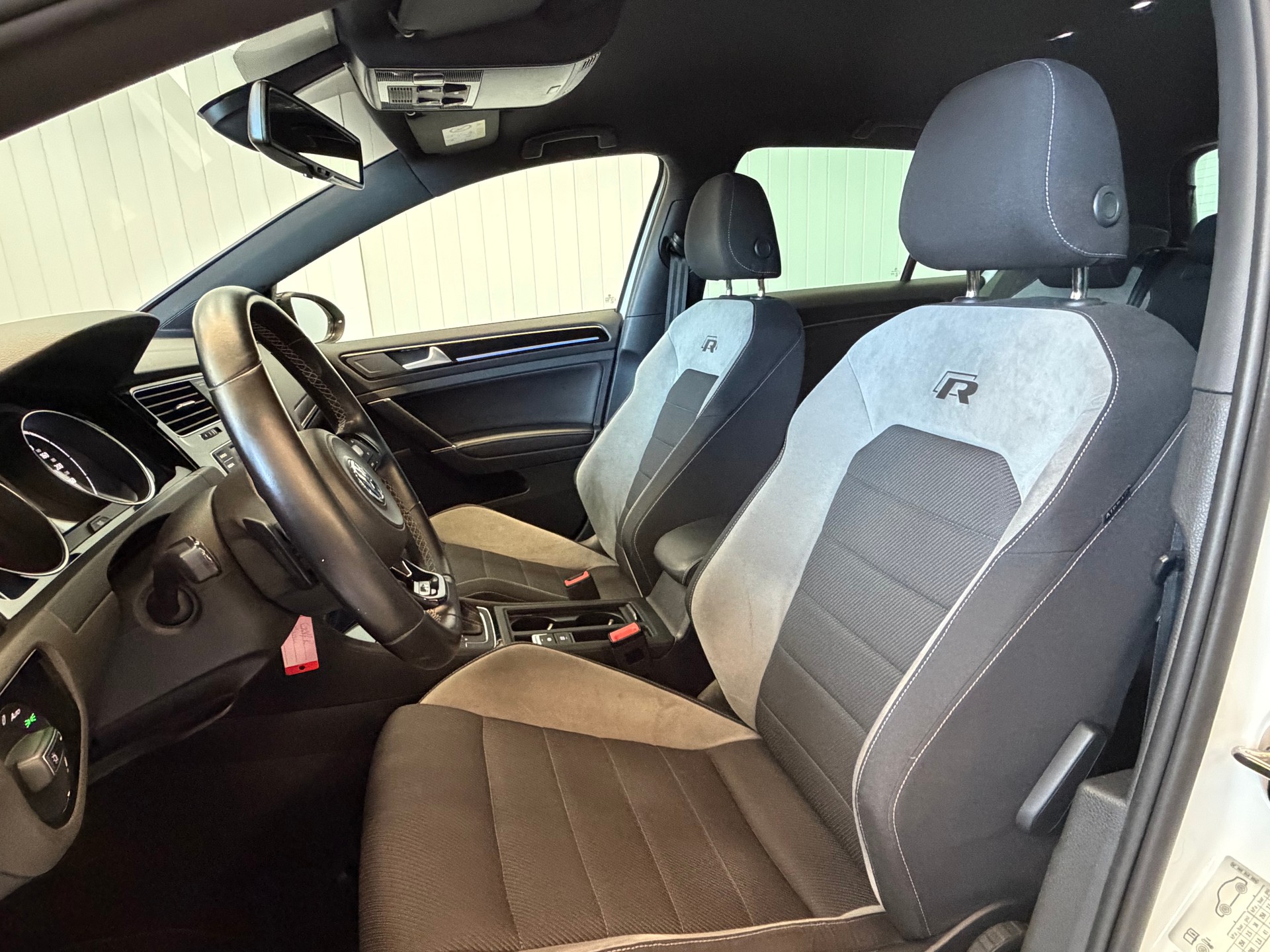 VW Golf 2.0 TSI R 4Motion DSG frisch ab MFK & Service-image-10