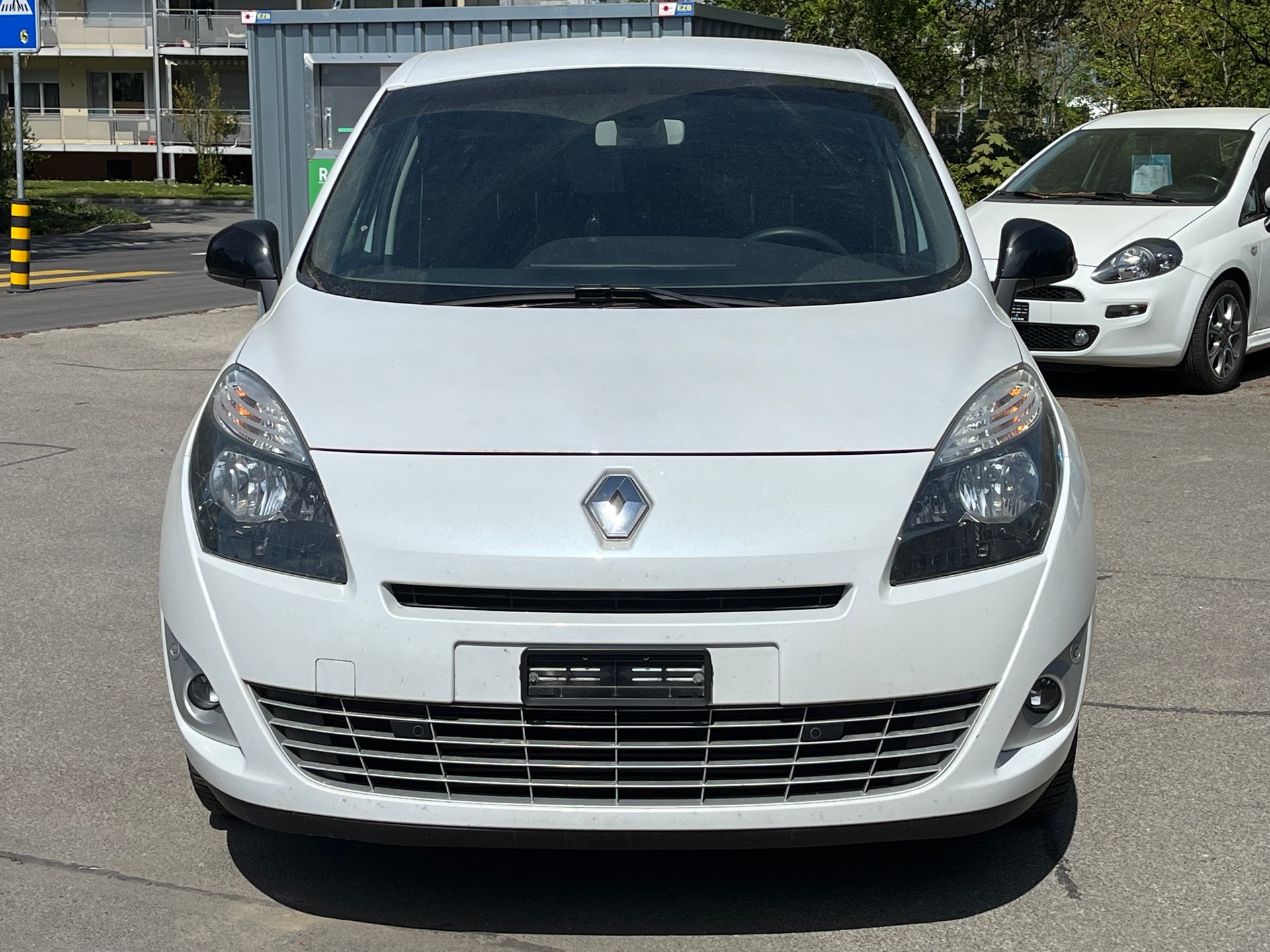 RENAULT Grand Scénic 1.4 16V Turbo Expression-image-1