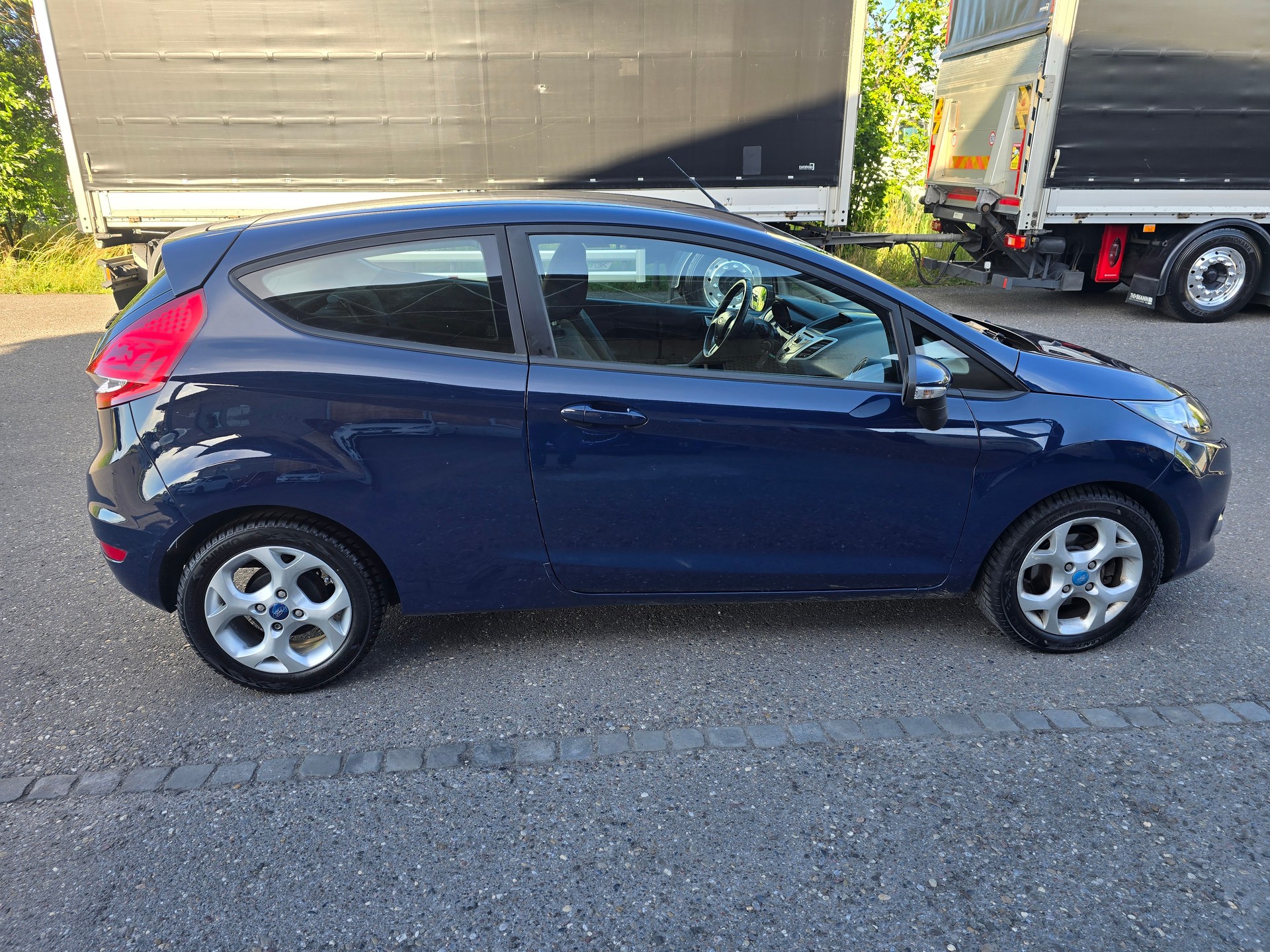 FORD Fiesta 1.25 16V Ambiente-image-8