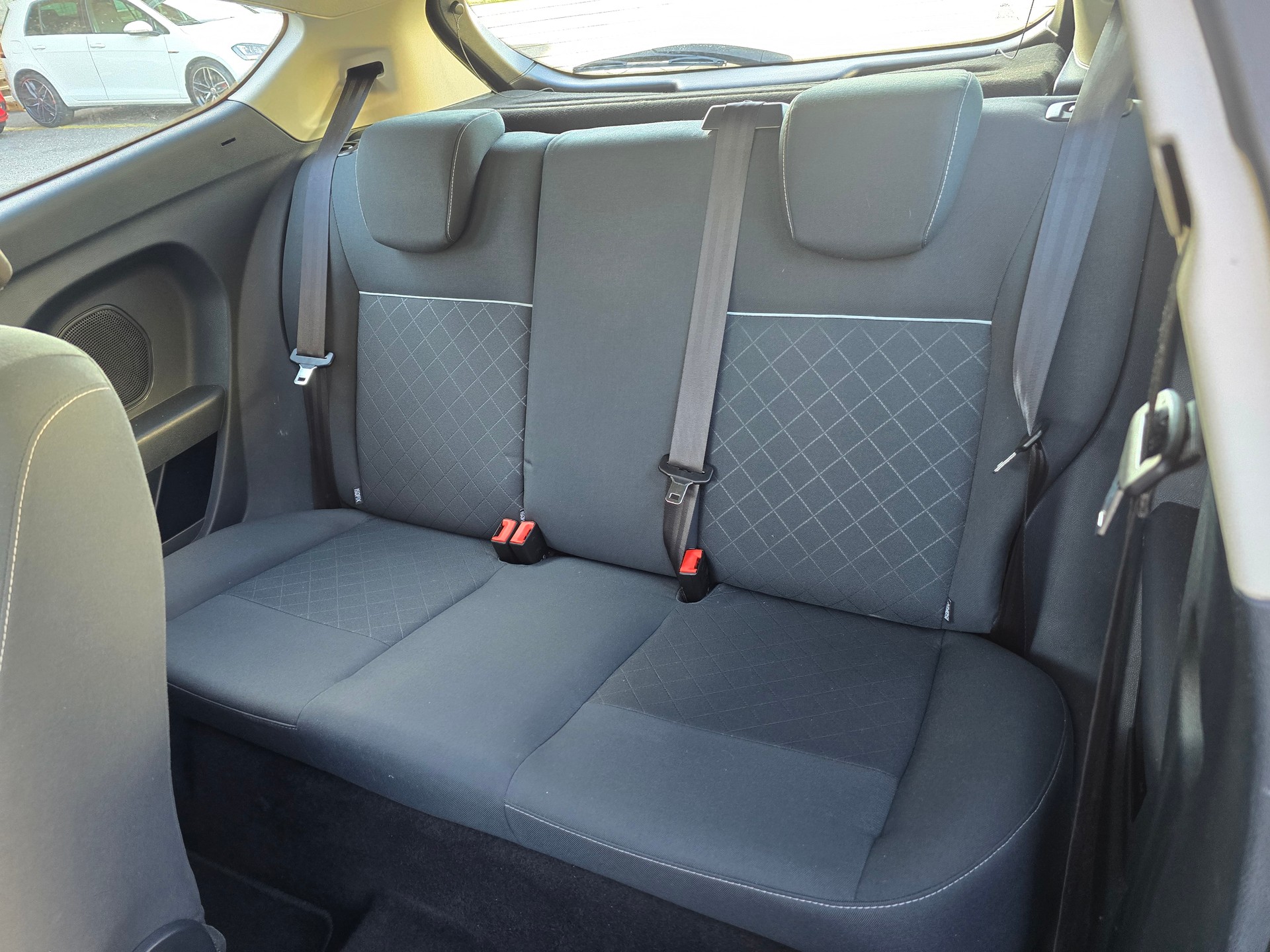 FORD Fiesta 1.25 16V Ambiente-image-14