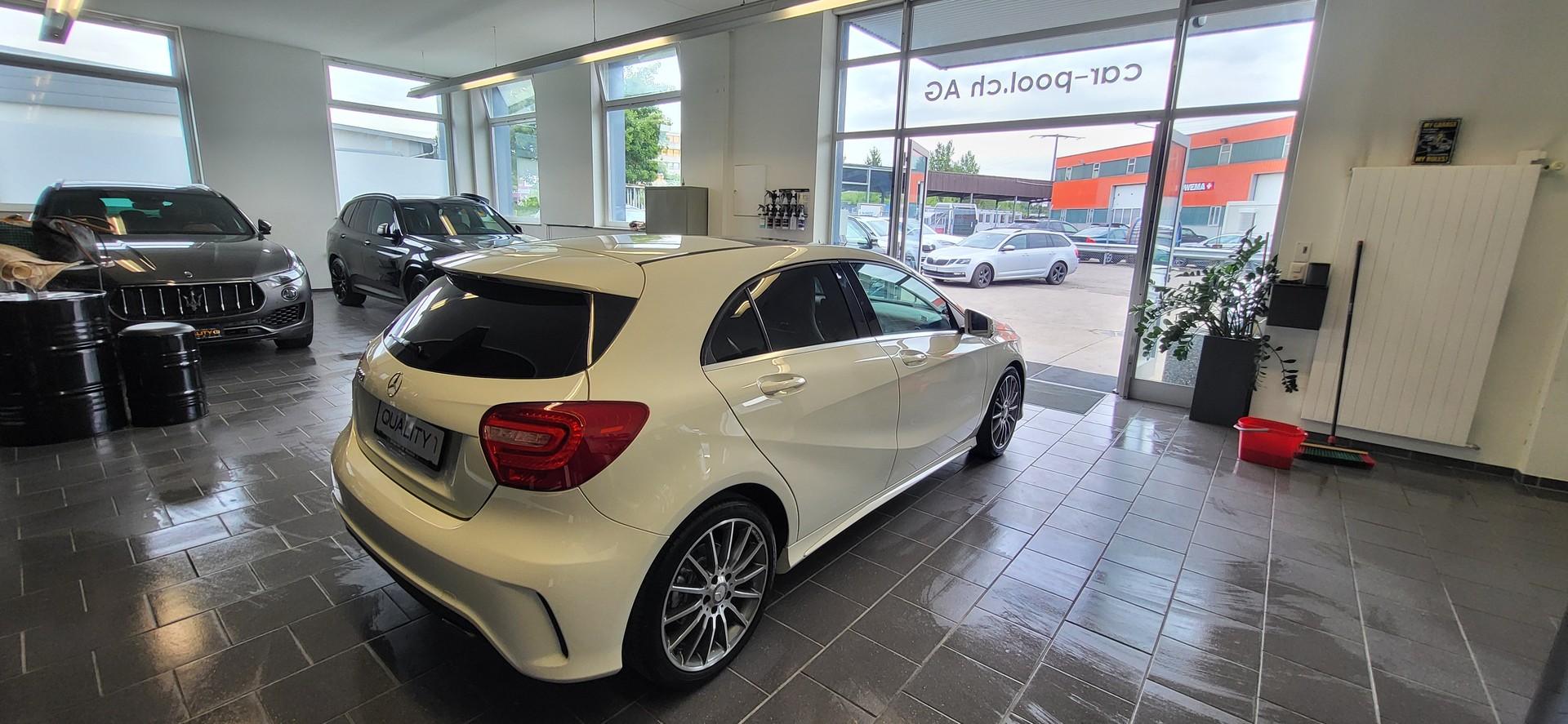 MERCEDES-BENZ A 200 7G-DCT-image-14