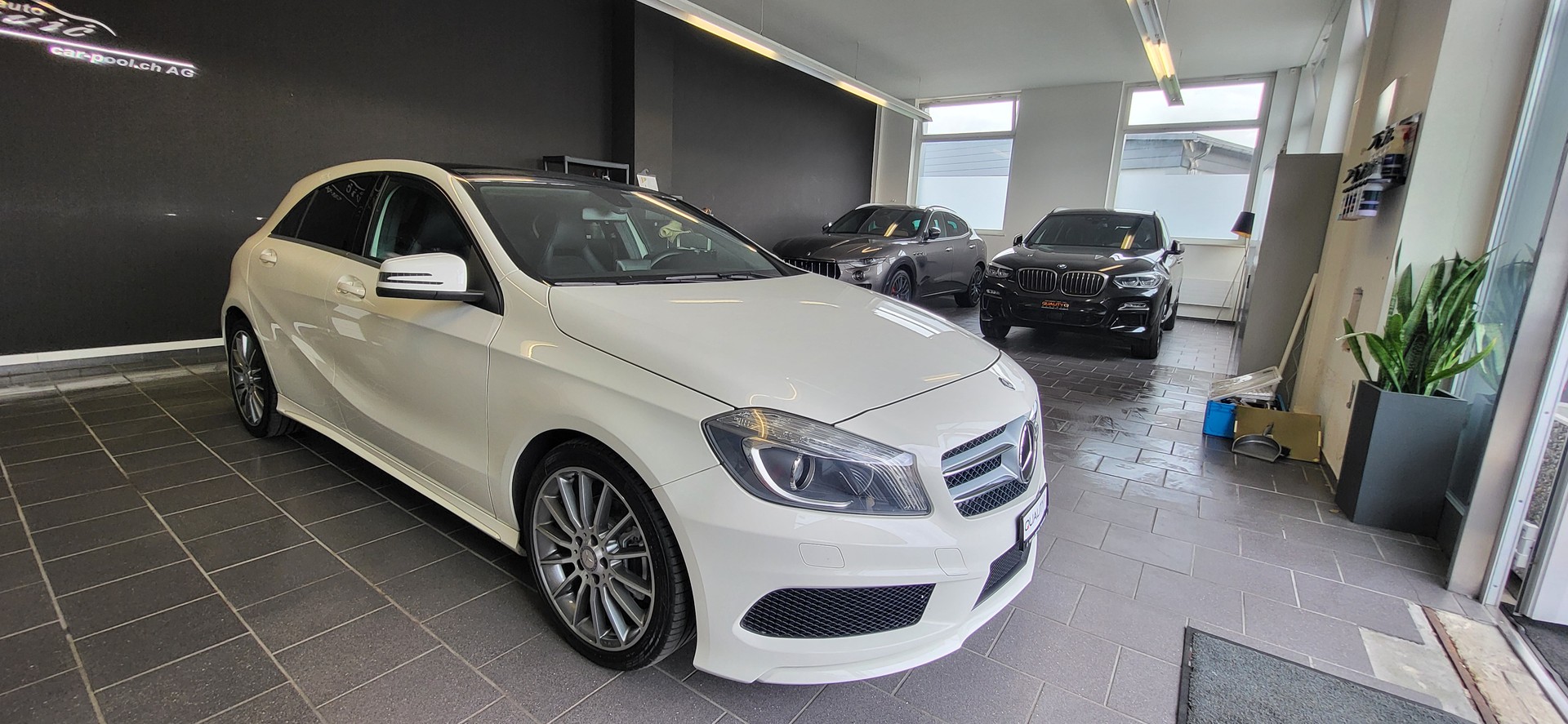 MERCEDES-BENZ A 200 7G-DCT-image-2