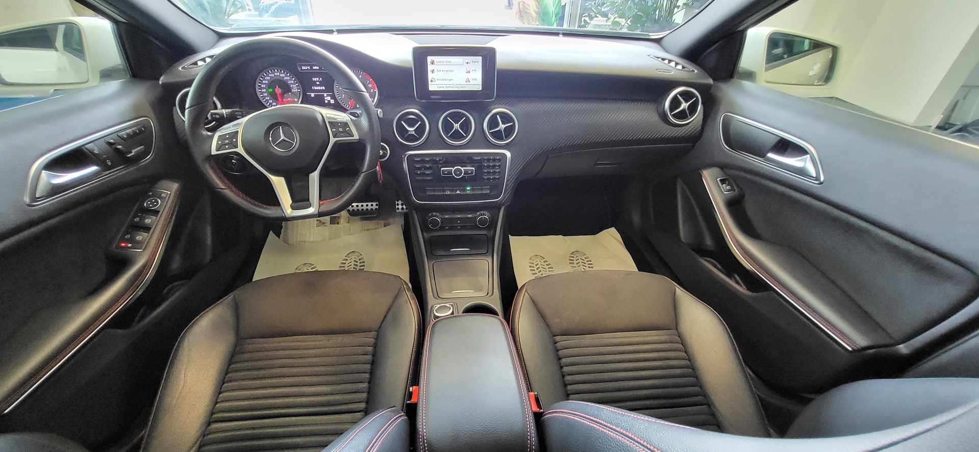 MERCEDES-BENZ A 200 7G-DCT-image-10