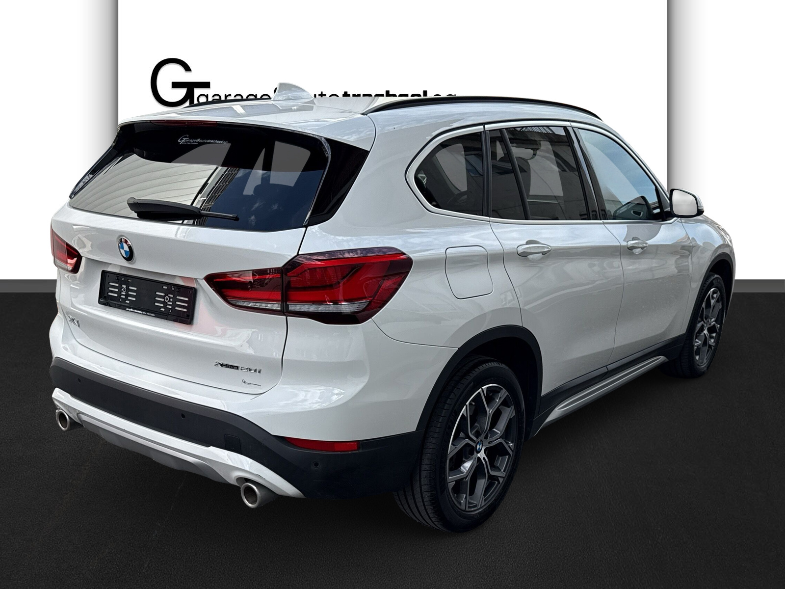 BMW X1 xDrive 20i xLine Steptronic-image-4
