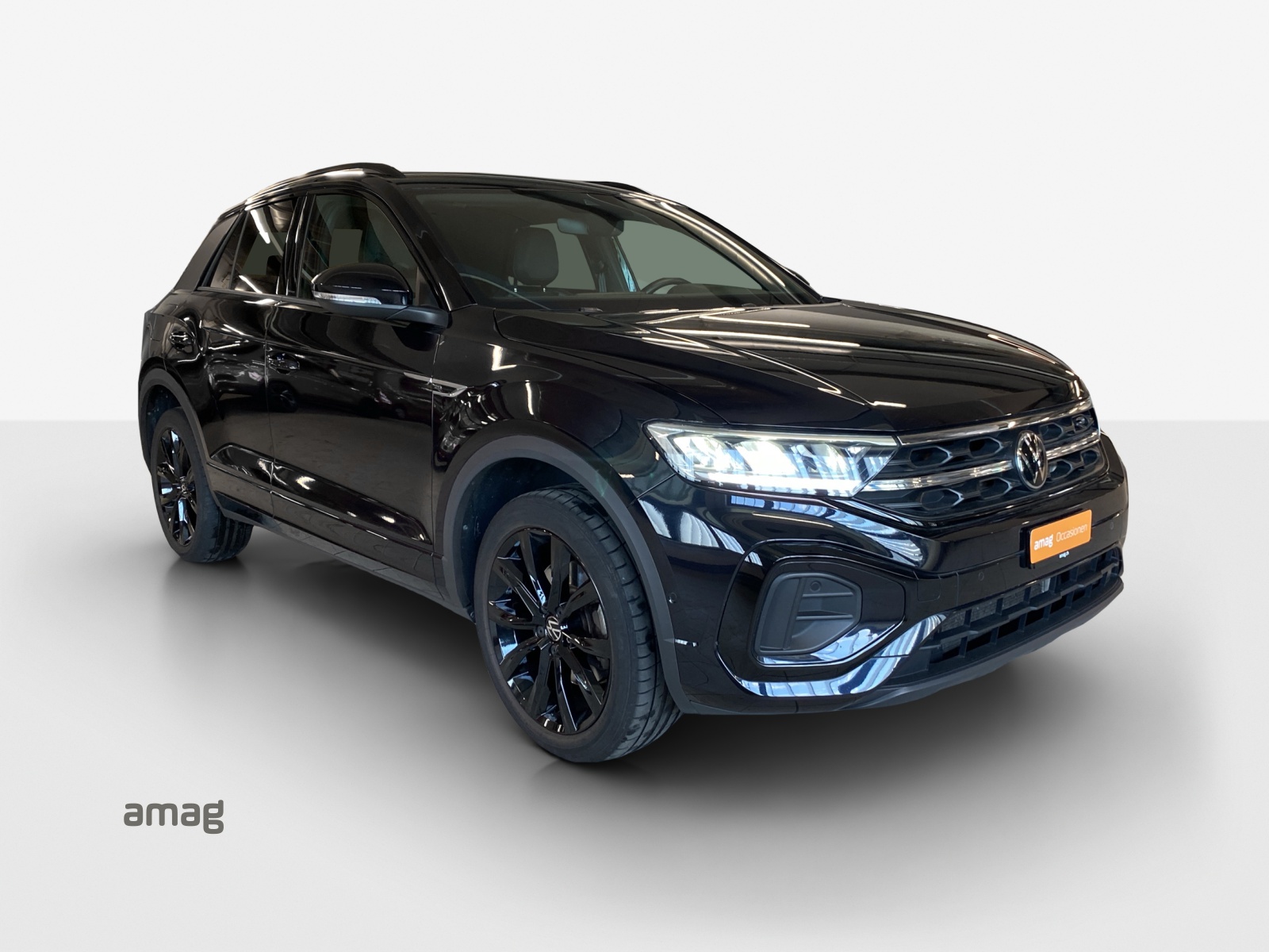 VW T-Roc 2.0 TSI R-Line DSG 4Motion-image-5