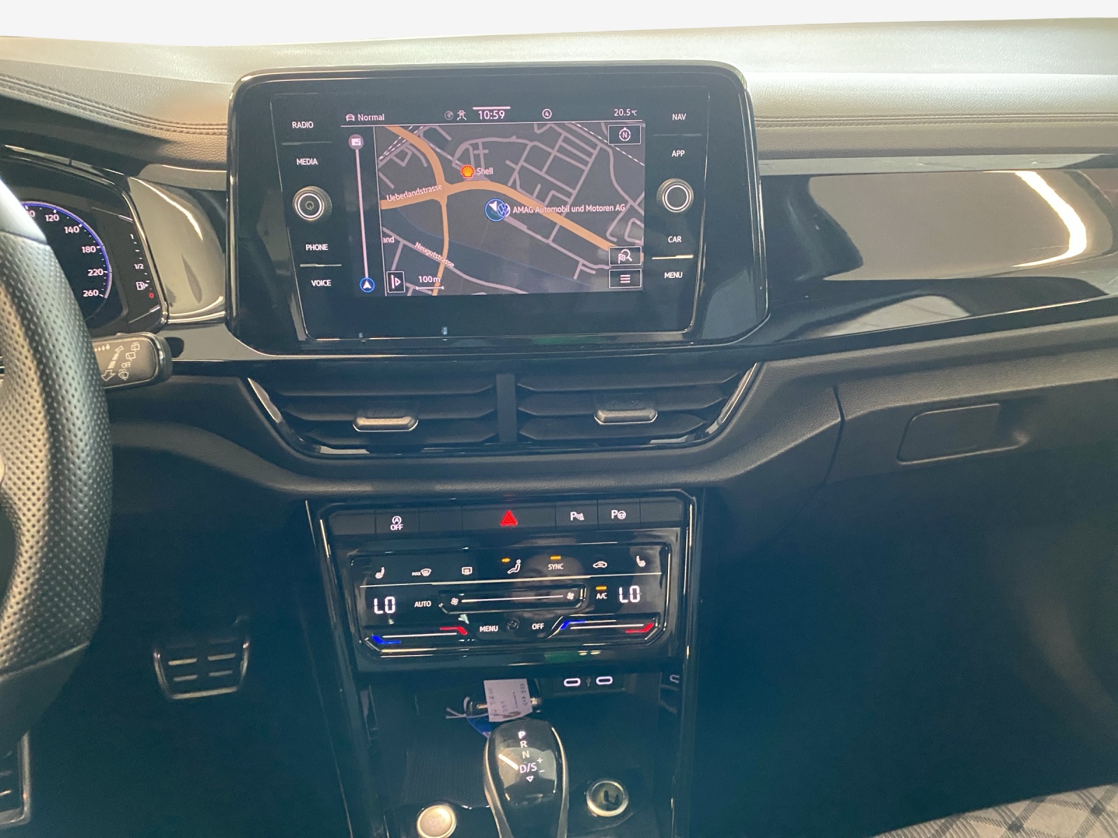 VW T-Roc 2.0 TSI R-Line DSG 4Motion-image-10