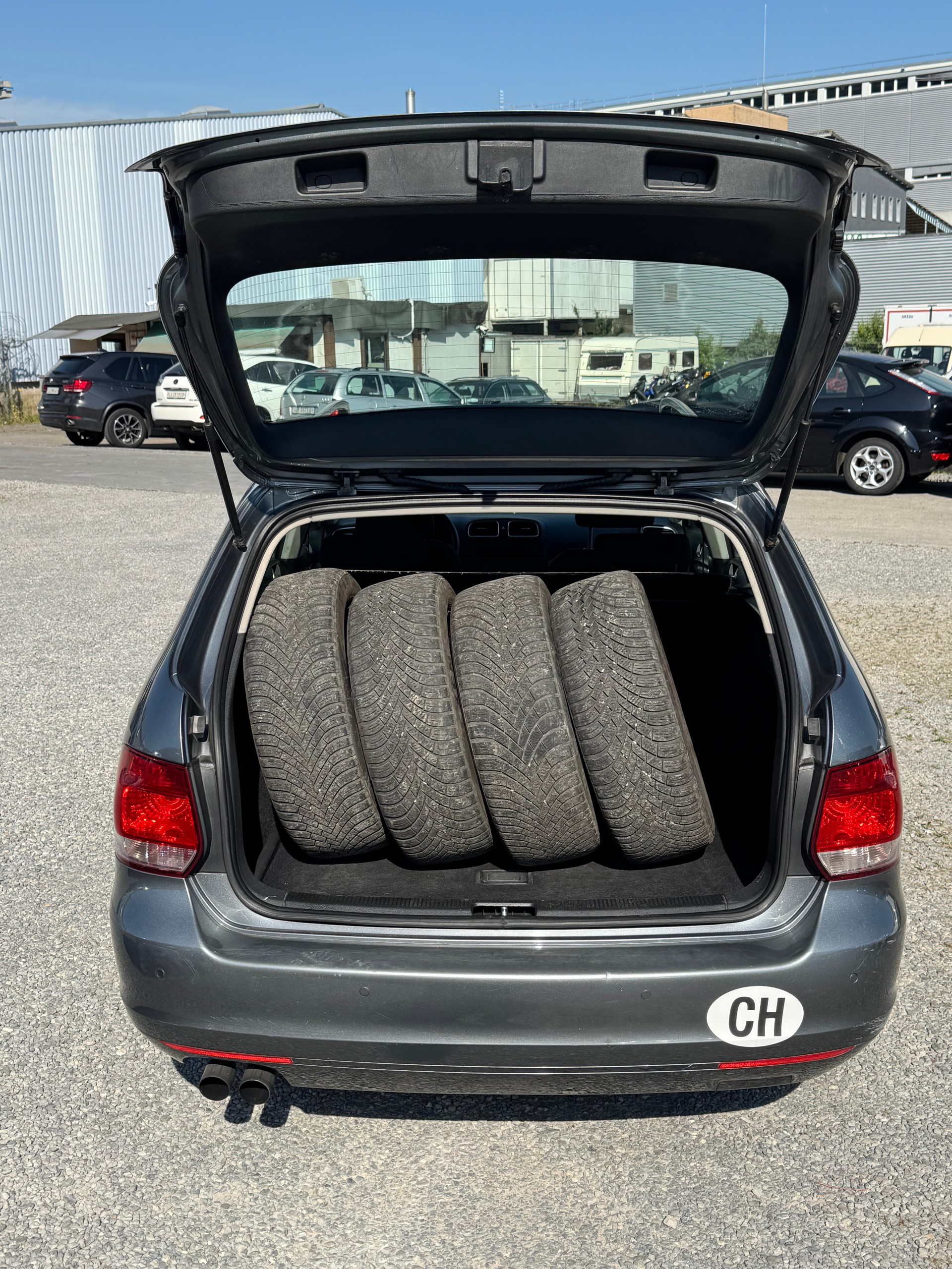 VW Golf Variant 1.6 TDI Comfortline 4Motion-image-6