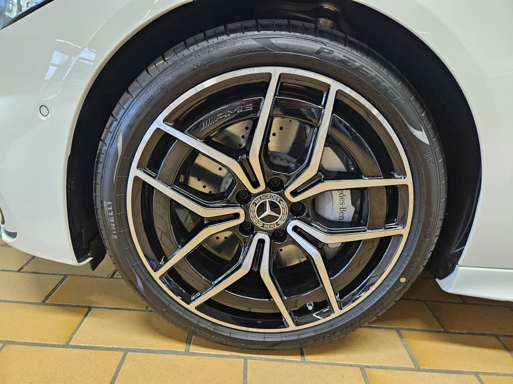 MERCEDES-BENZ C 220 d 4Matic Kombi AMG Line Swiss Star-image-15