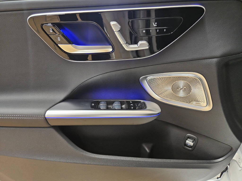 MERCEDES-BENZ C 220 d 4Matic Kombi AMG Line Swiss Star-image-9