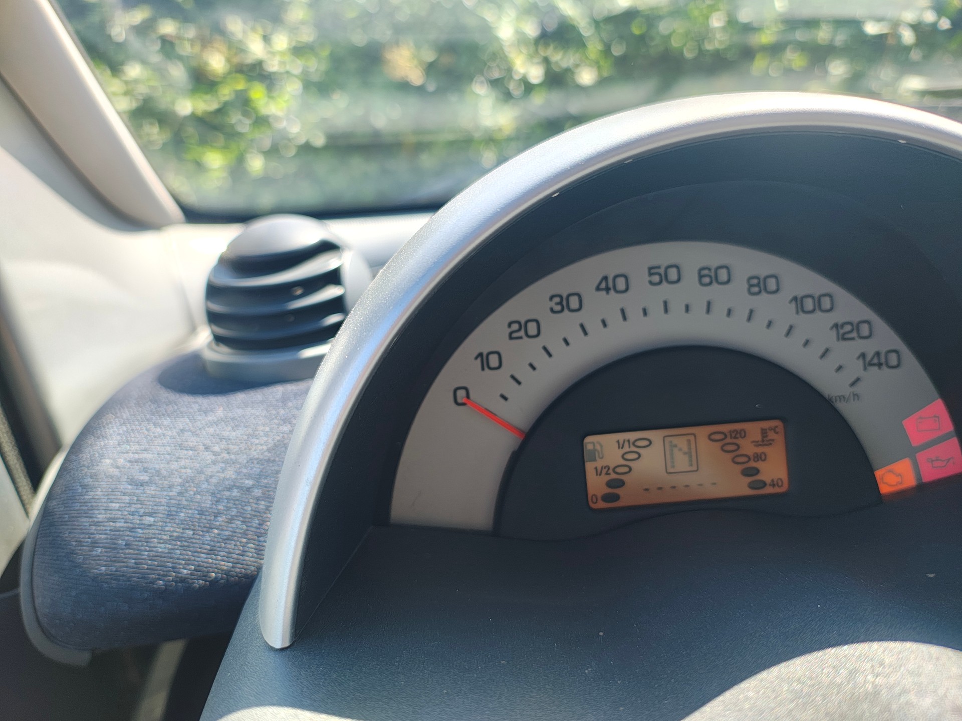 SMART FORTWO-image-5