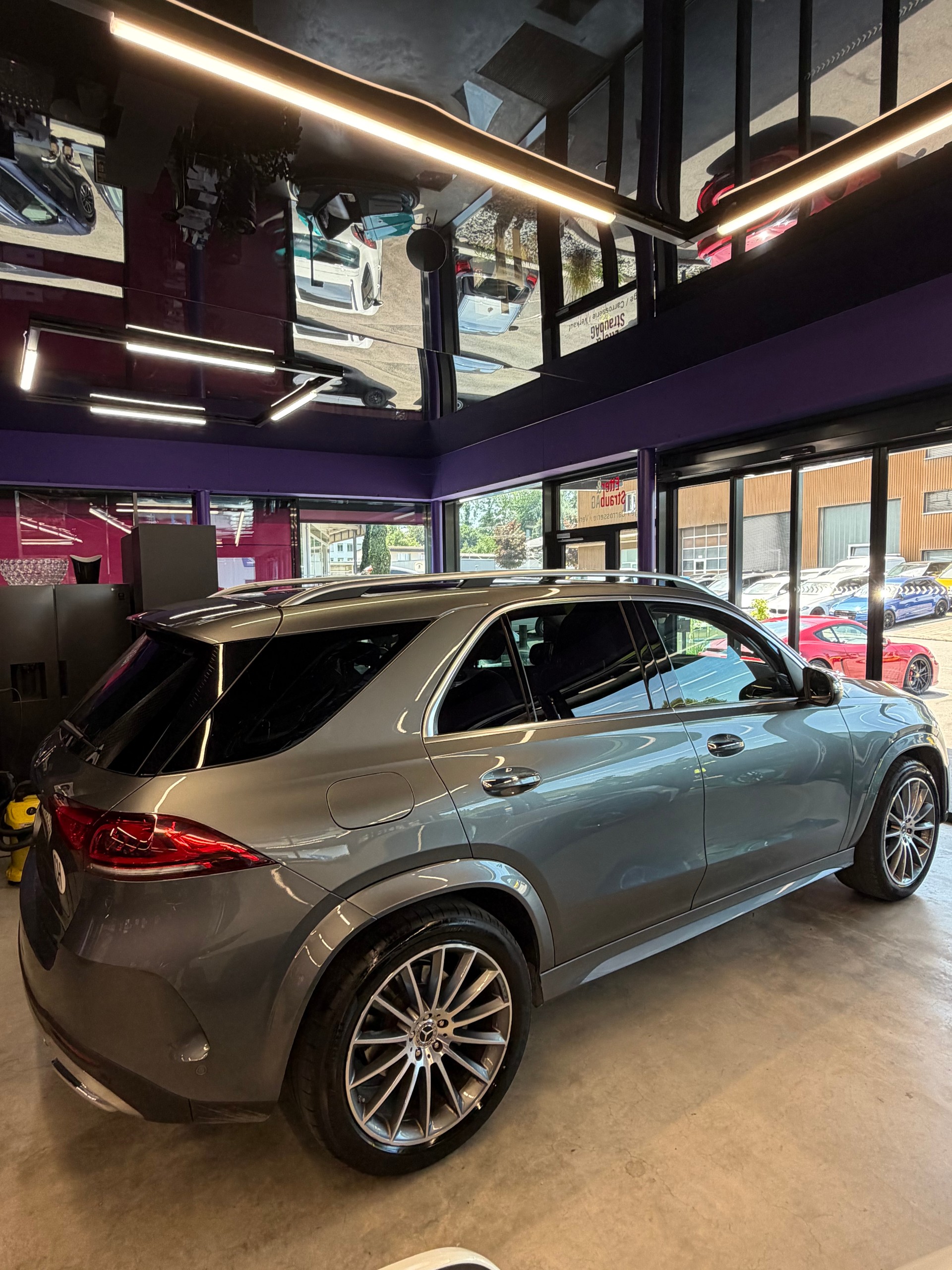 MERCEDES-BENZ GLE 400 d 4Matic AMG Line 9G-Tronic-image-6
