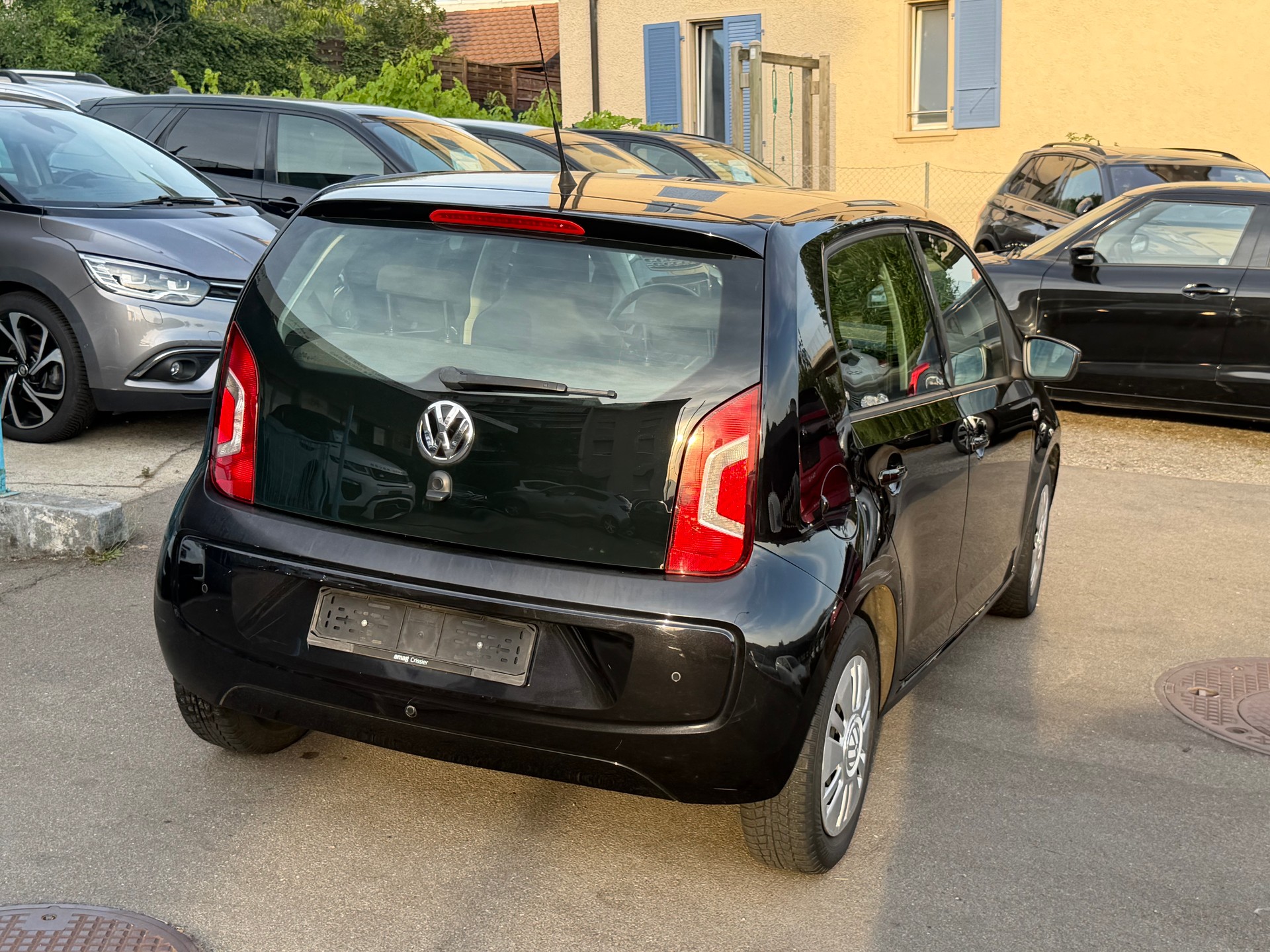 VW Up 1.0 BMT black up-image-5