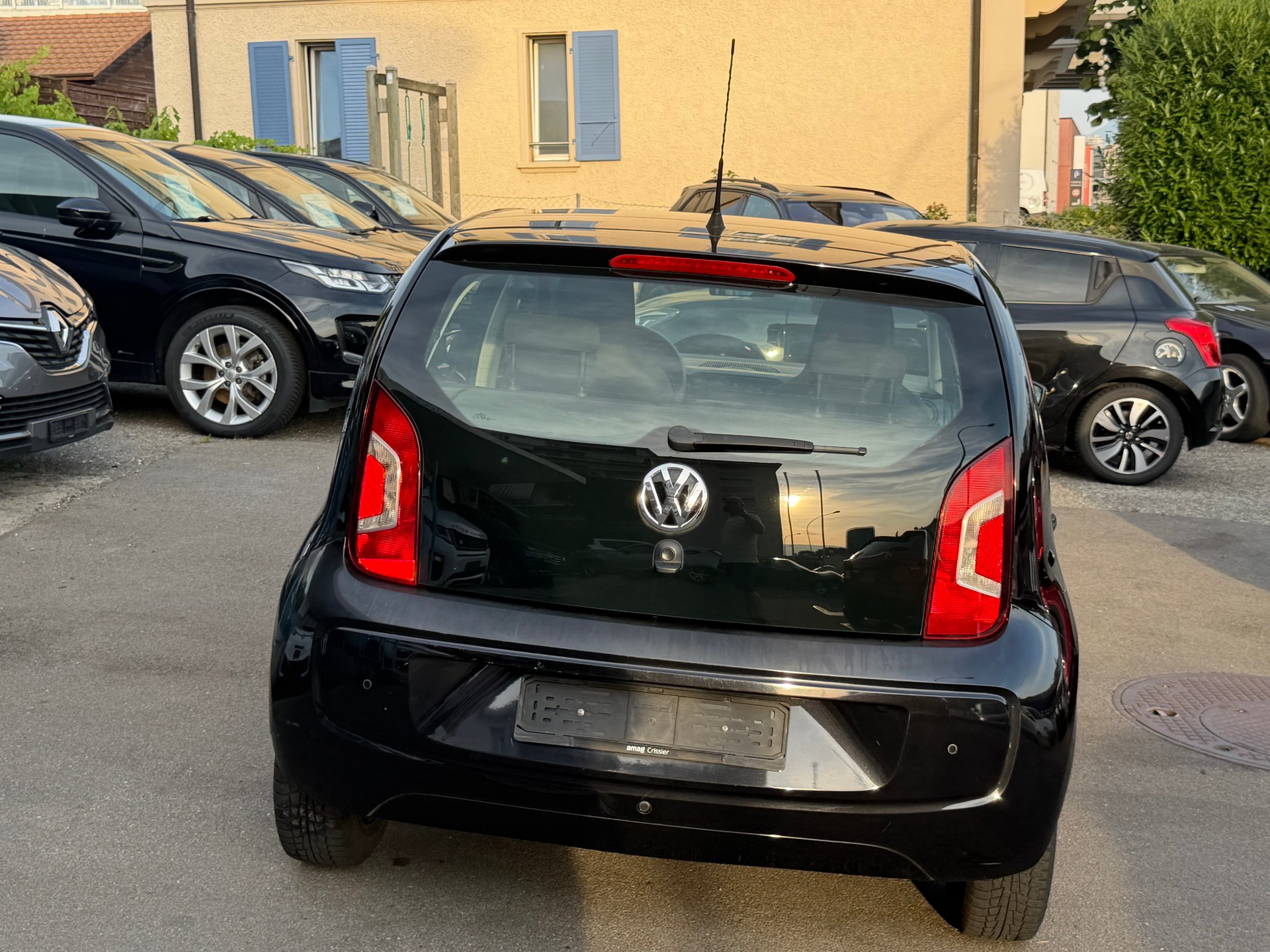 VW Up 1.0 BMT black up-image-4