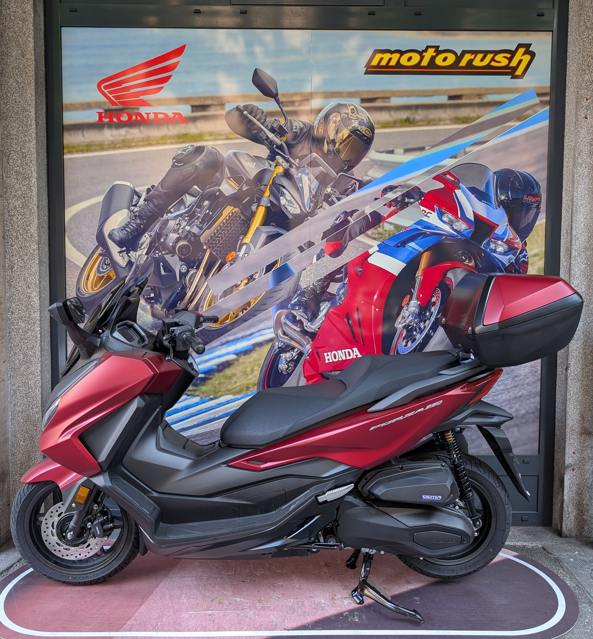 HONDA NSS 350 Top Box-image-1