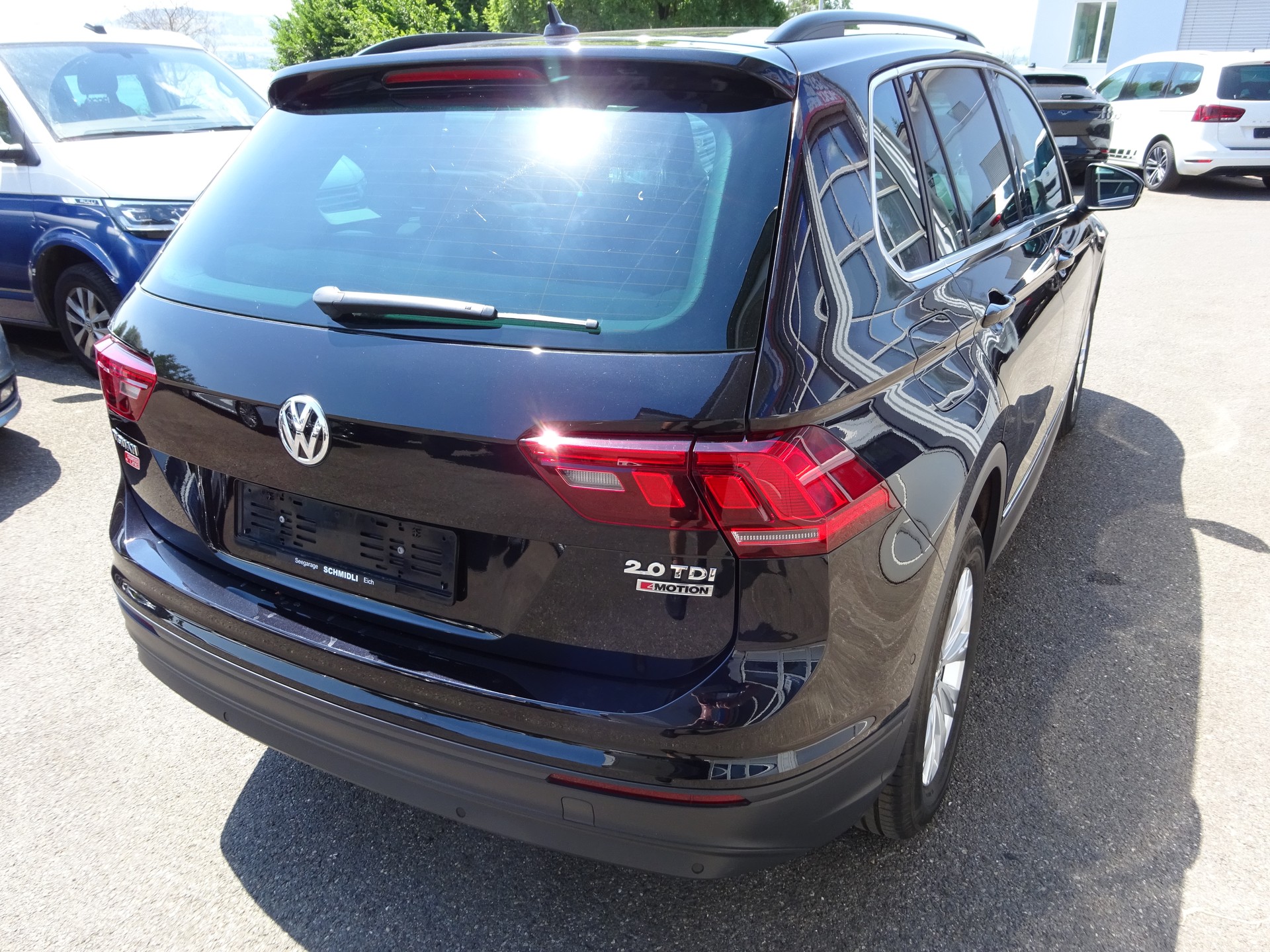 VW Tiguan 2.0 TDI SCR Comfortline 4Motion DSG-image-2