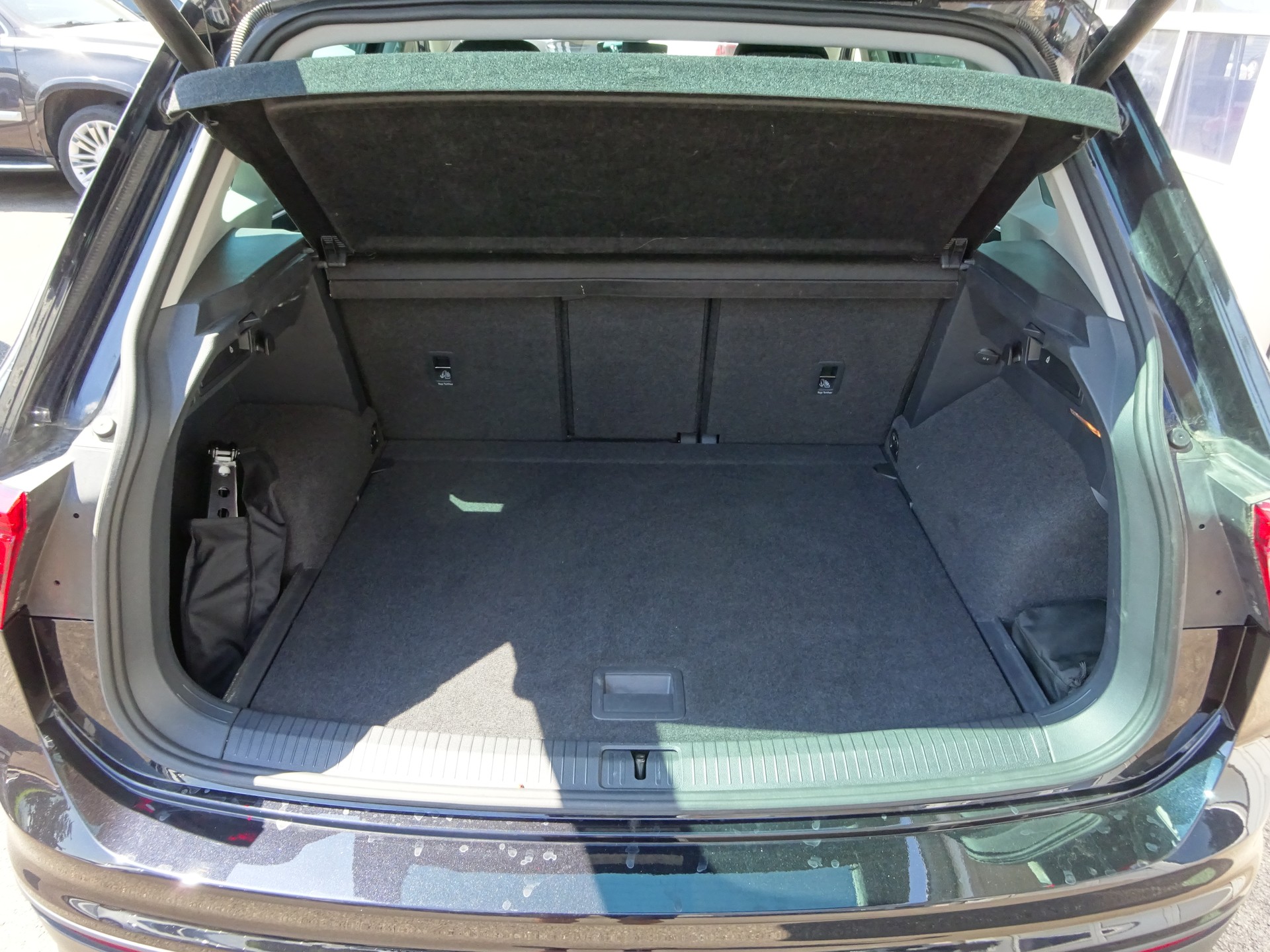 VW Tiguan 2.0 TDI SCR Comfortline 4Motion DSG-image-14