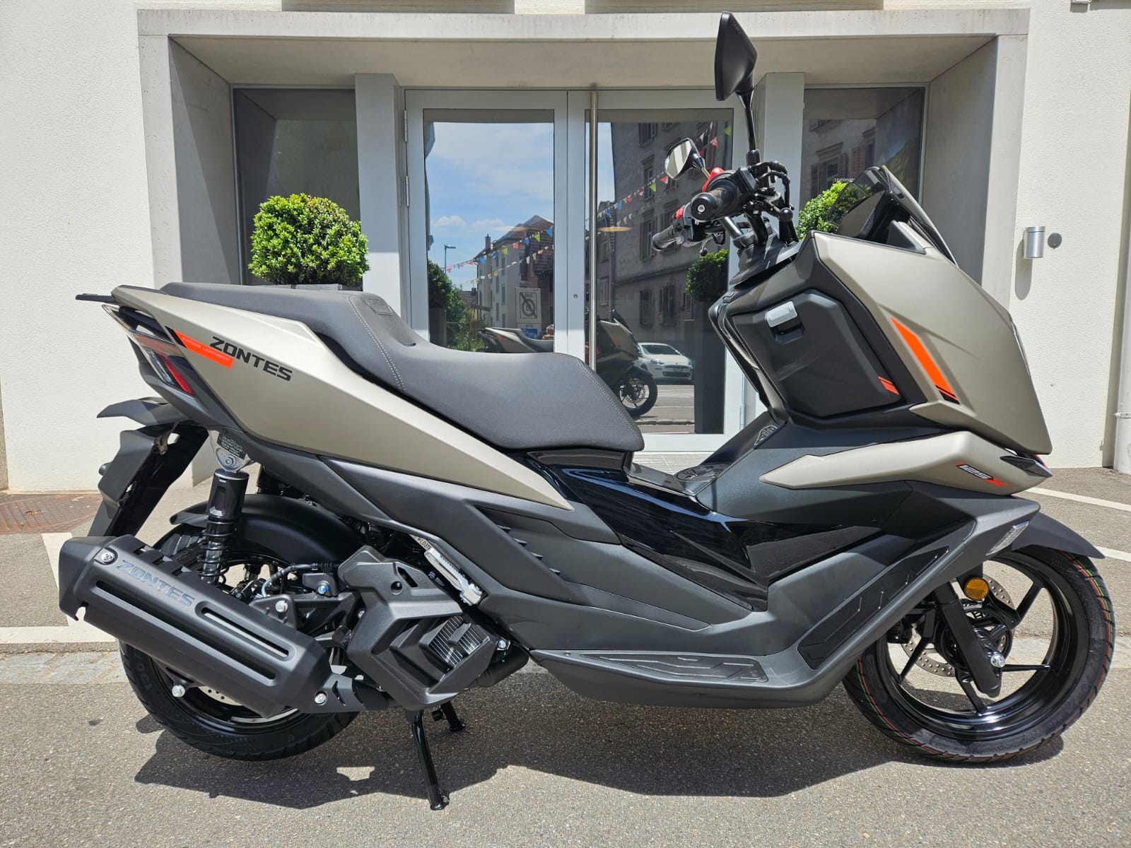 ZONTES 125 X-showroom-element-1