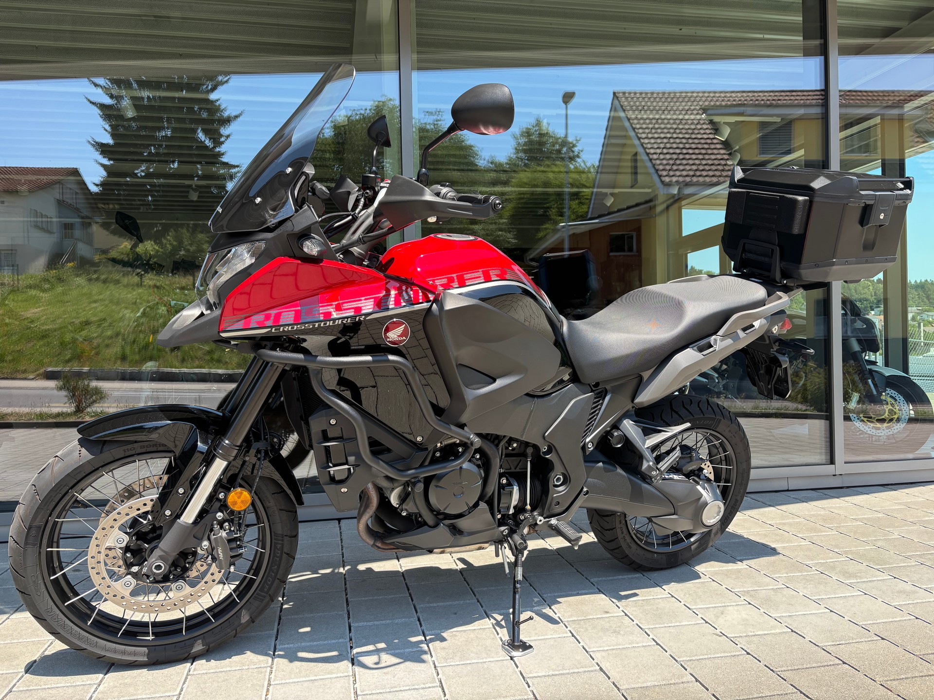 HONDA VFR 1200 X-image-1