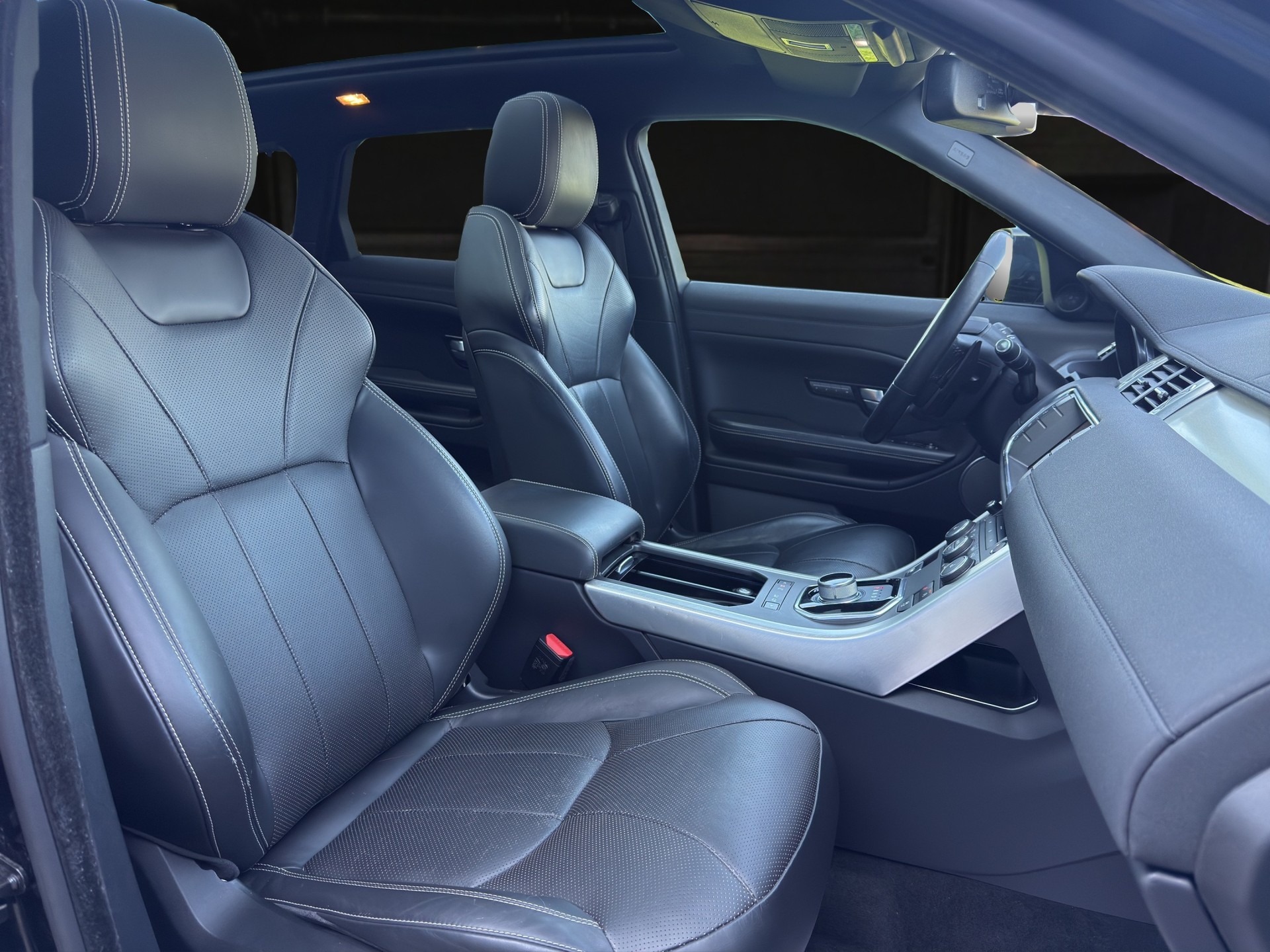 LAND ROVER Range Rover Evoque 2.0 Si4 HSE Dynamic AT9-image-9