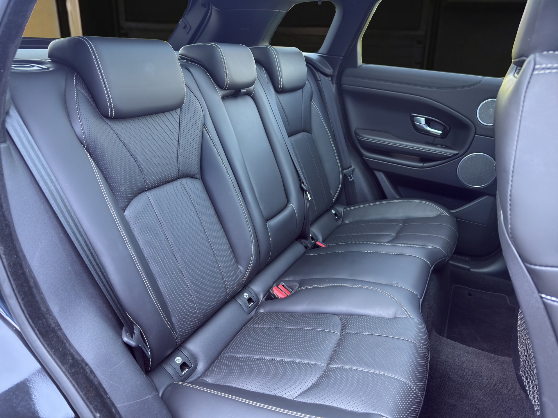 LAND ROVER Range Rover Evoque 2.0 Si4 HSE Dynamic AT9-image-13