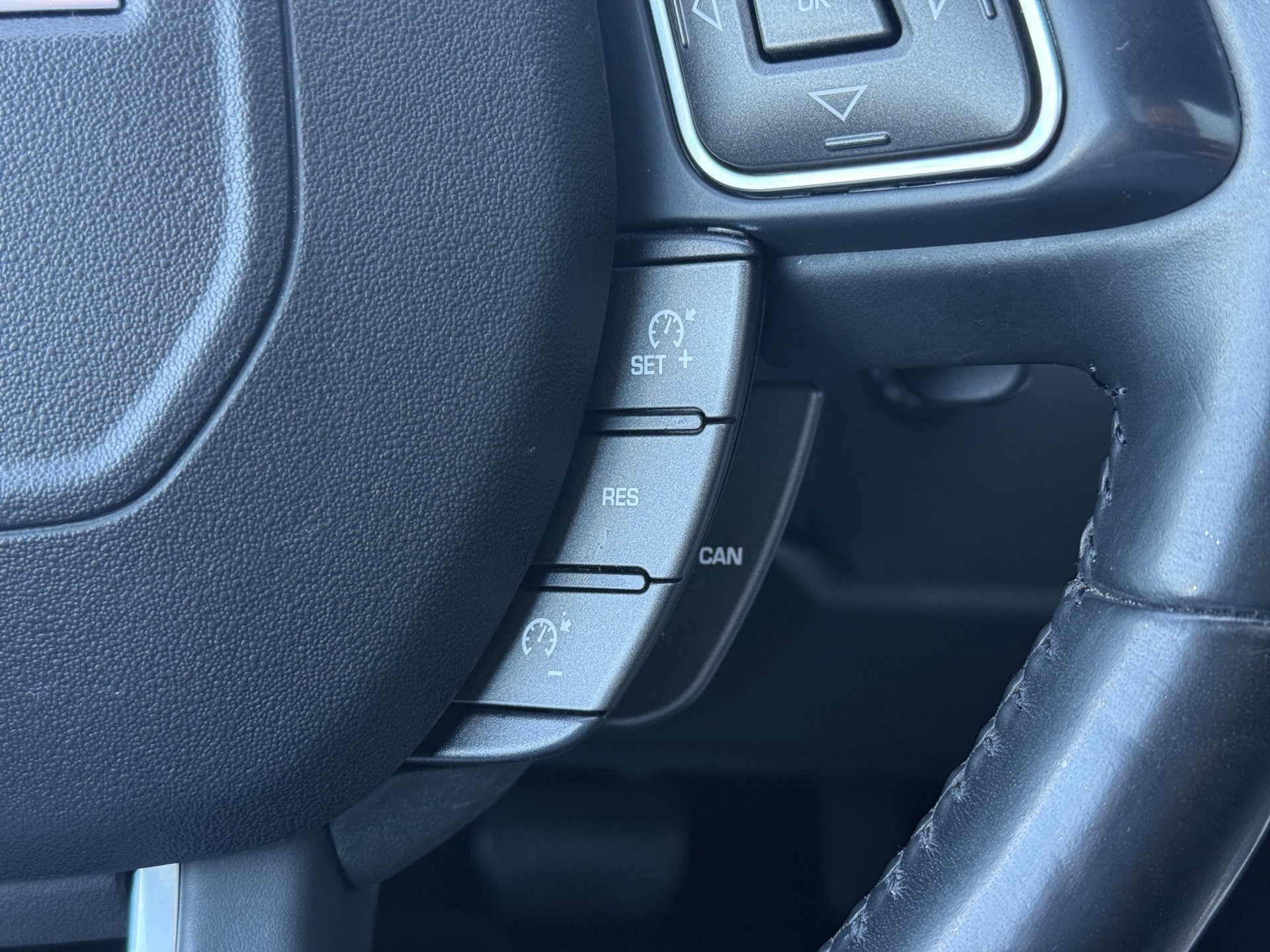LAND ROVER Range Rover Evoque 2.0 Si4 HSE Dynamic AT9-image-17