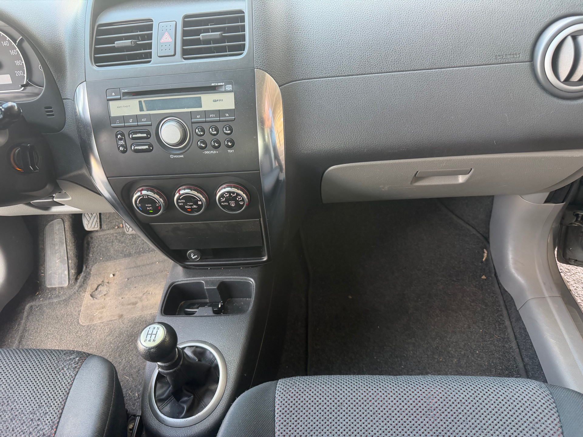 SUZUKI SX4 1.6 16V GL Top 4WD-image-4