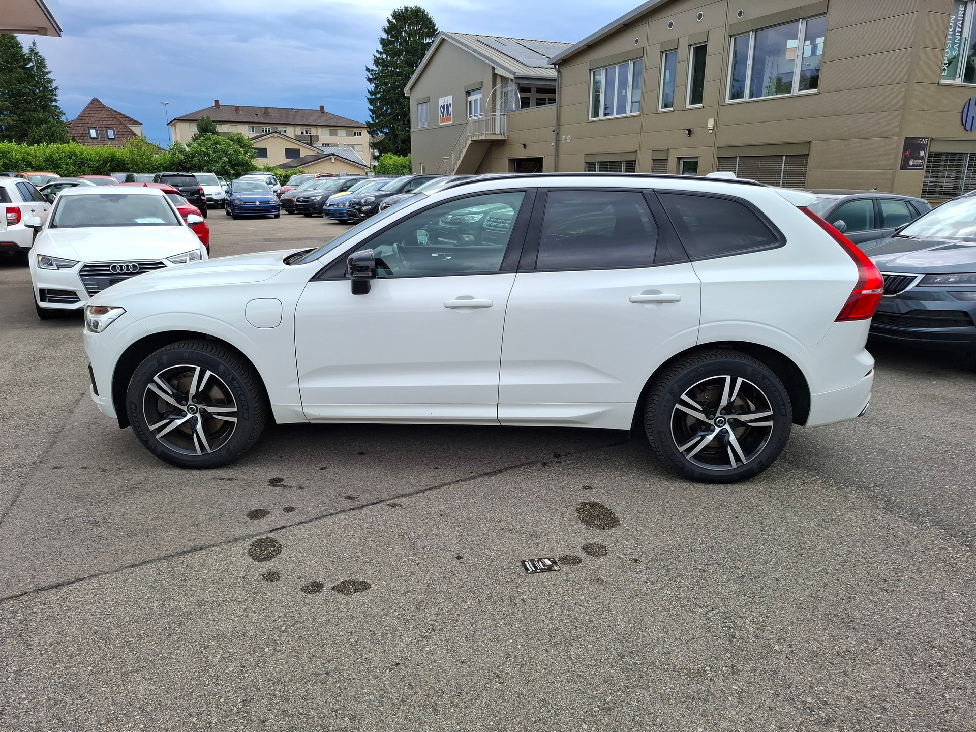 VOLVO XC60 T8 eAWD R-Design Geartronic-image-4