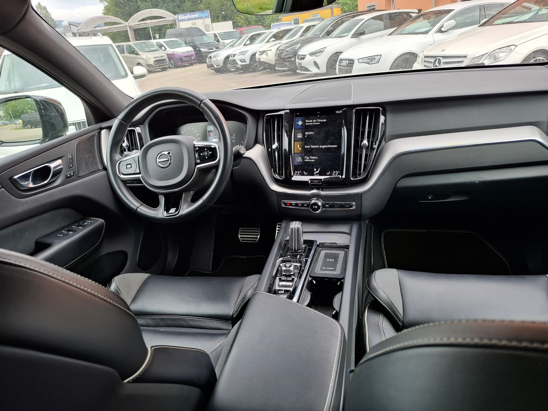 VOLVO XC60 T8 eAWD R-Design Geartronic-image-9