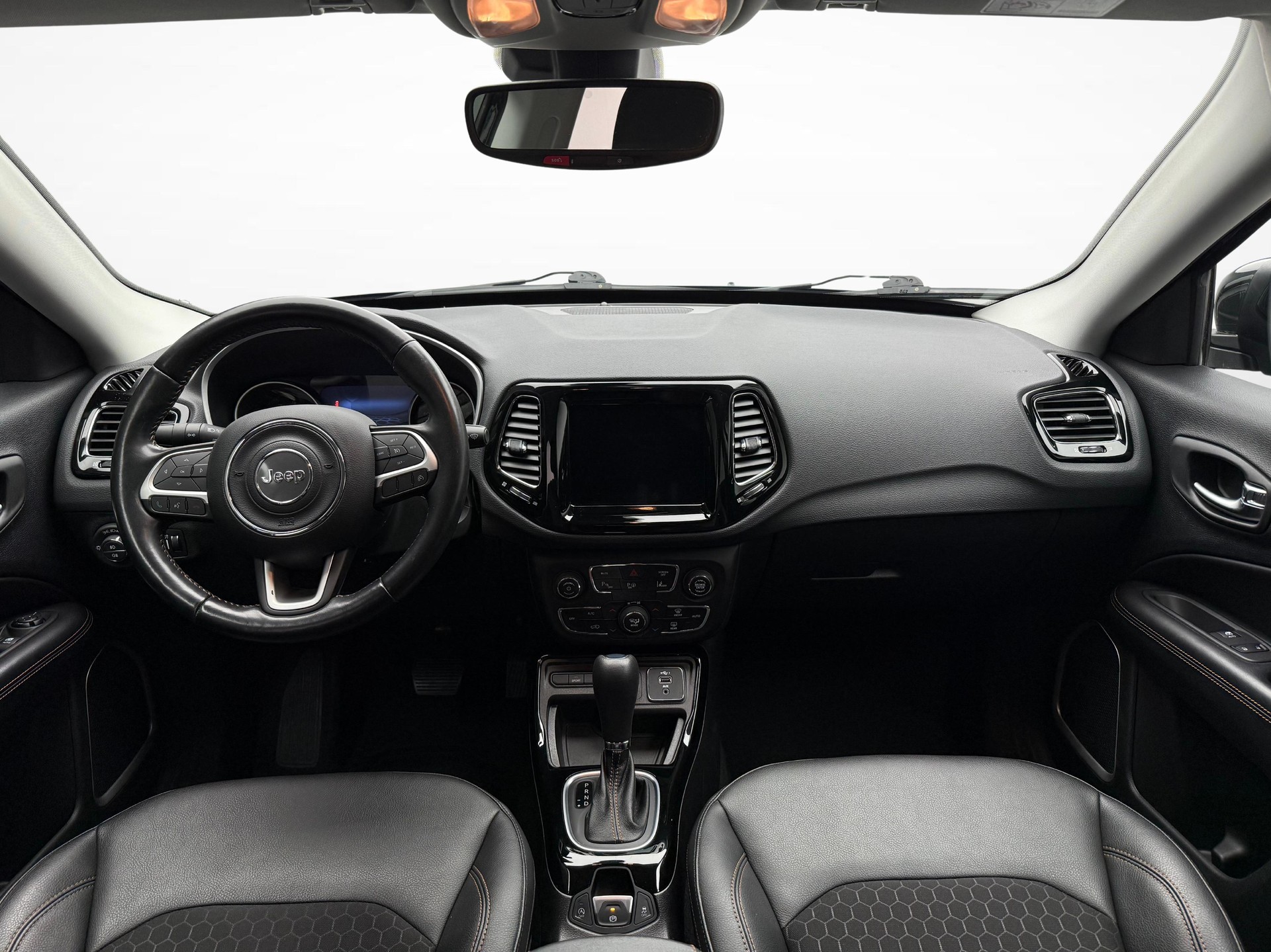 JEEP Compass 1.3 Turbo Limited-image-8