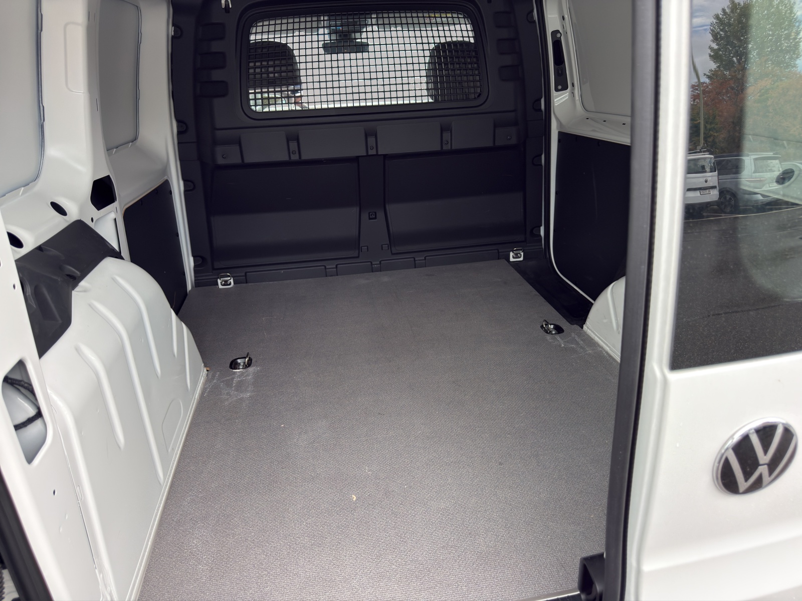 VW Caddy Cargo 1.5 TSI DSG-image-12