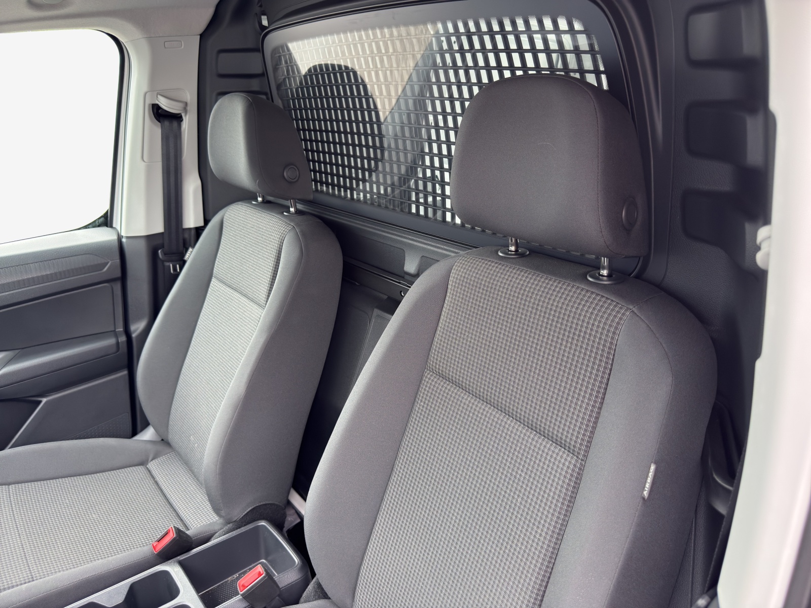VW Caddy Cargo 1.5 TSI DSG-image-11