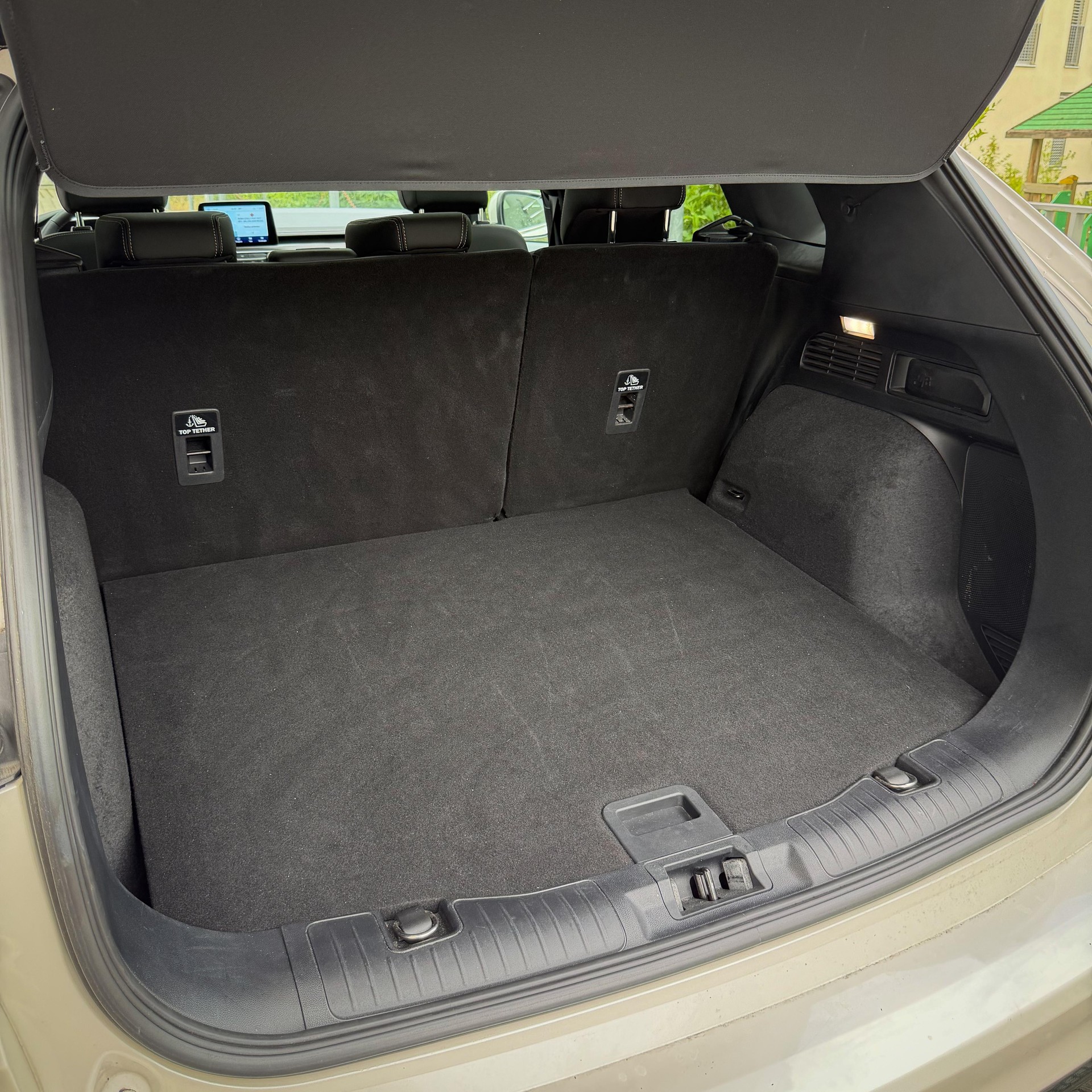 FORD Kuga 2.5 Hybrid Vignale 4x4-image-16