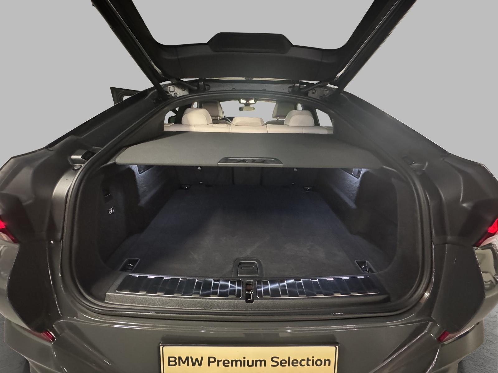 BMW X6 40i xDrive-image-9