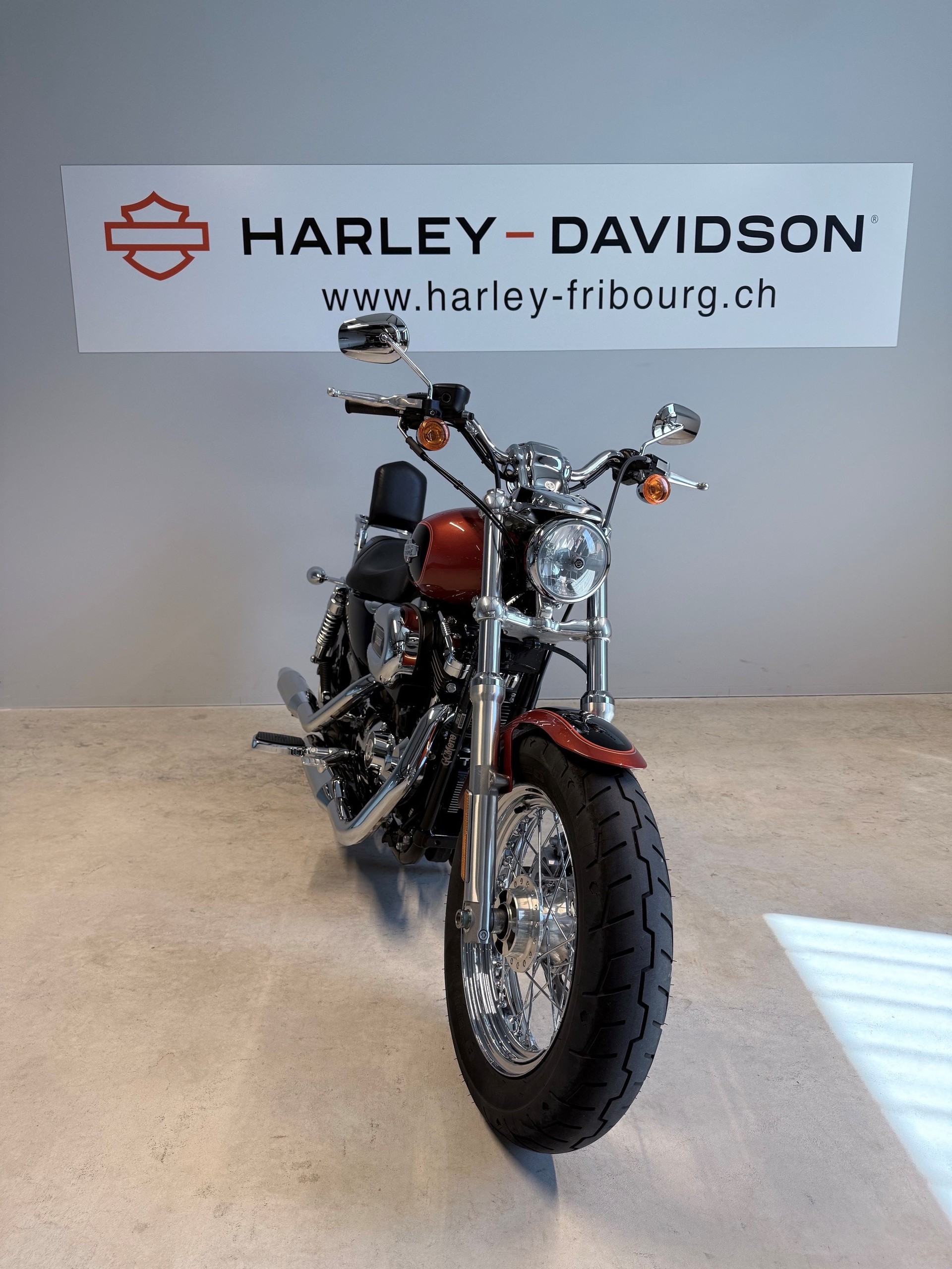 HARLEY-DAVIDSON XL 1200 C Sportster Custom-showroom-element-1