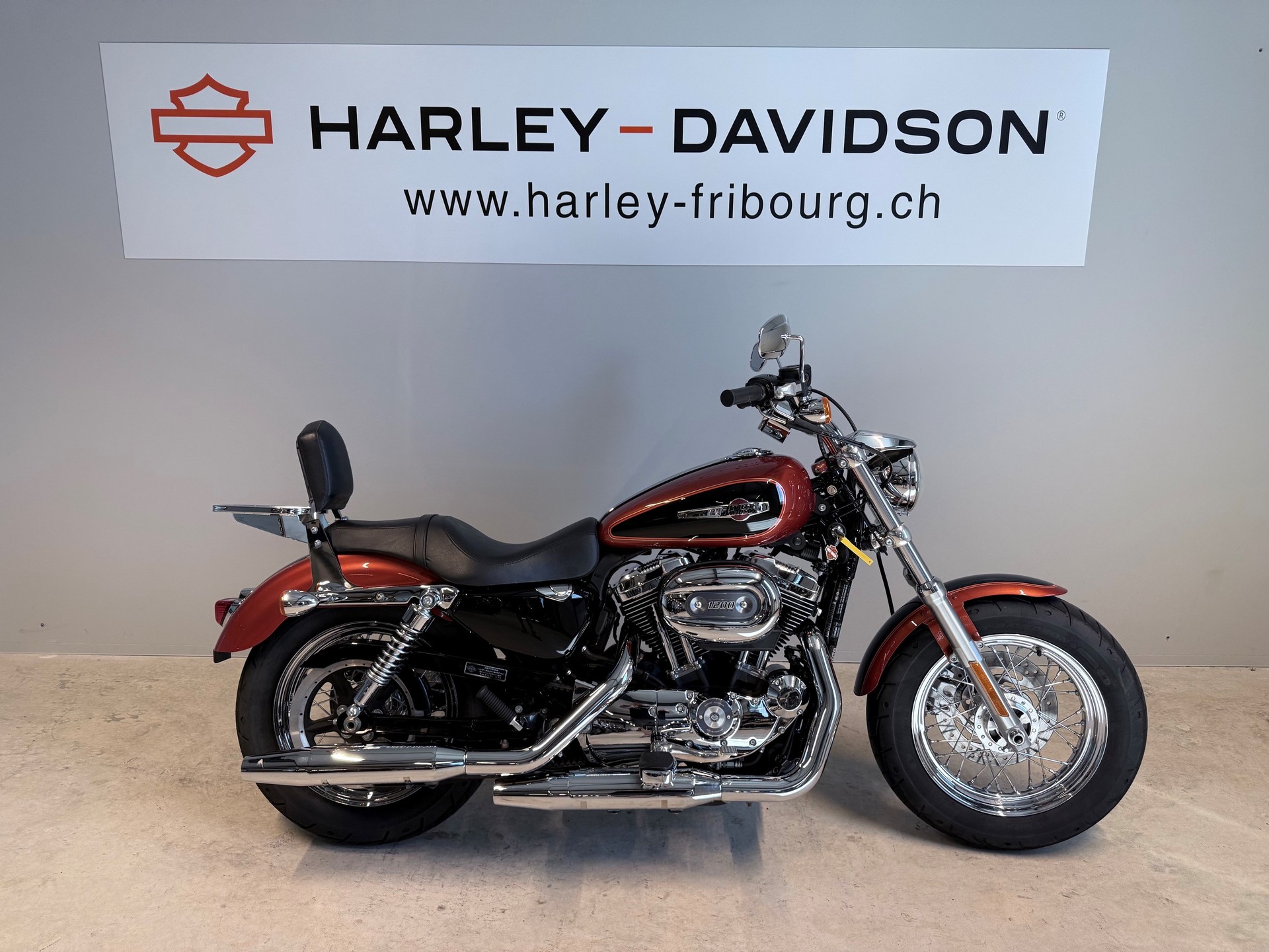 HARLEY-DAVIDSON XL 1200 C Sportster Custom