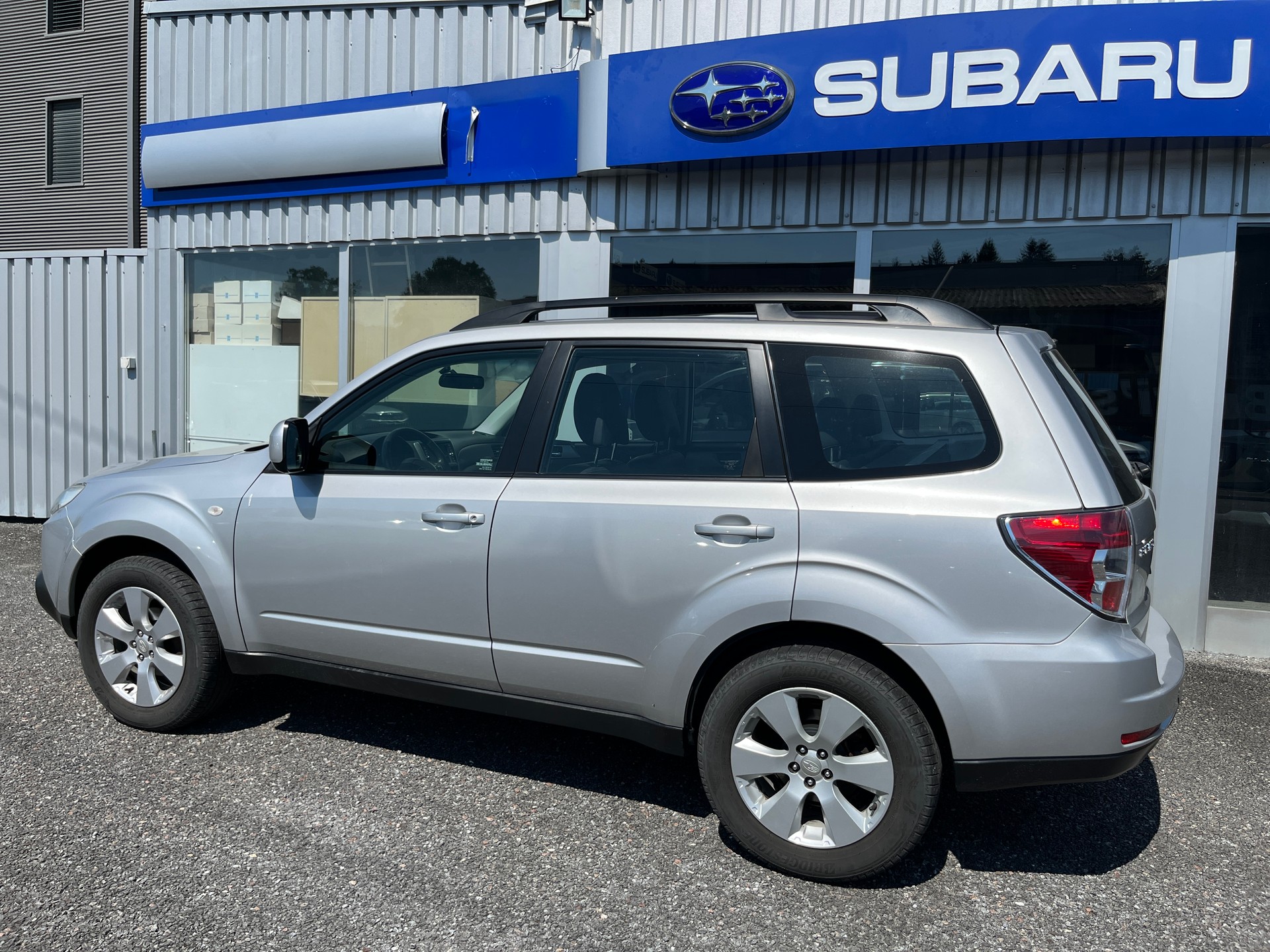 SUBARU Forester 2.0XS Limited-image-2