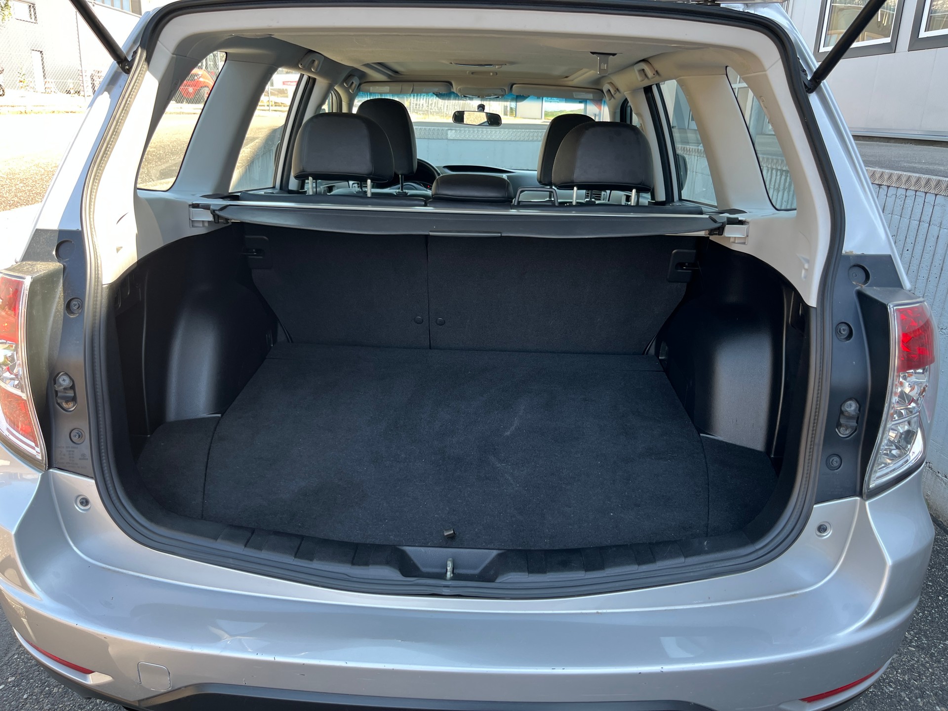 SUBARU Forester 2.0XS Limited-image-13