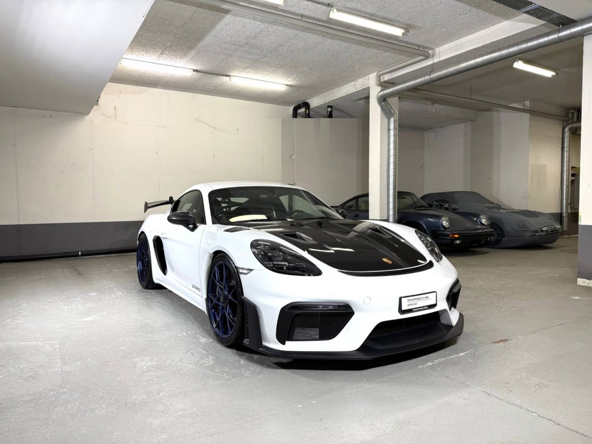 PORSCHE 718 Cayman GT4 RS (MY24)-image-7