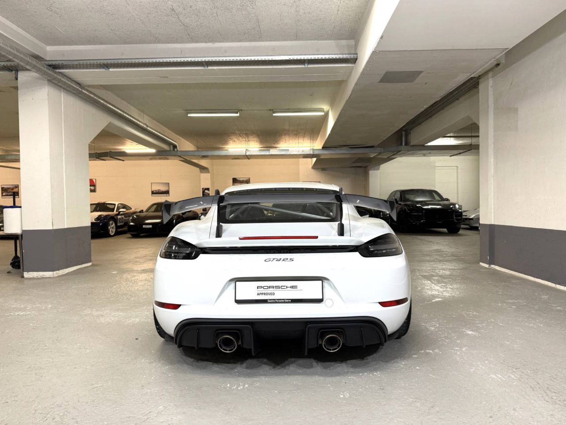PORSCHE 718 Cayman GT4 RS (MY24)-image-5
