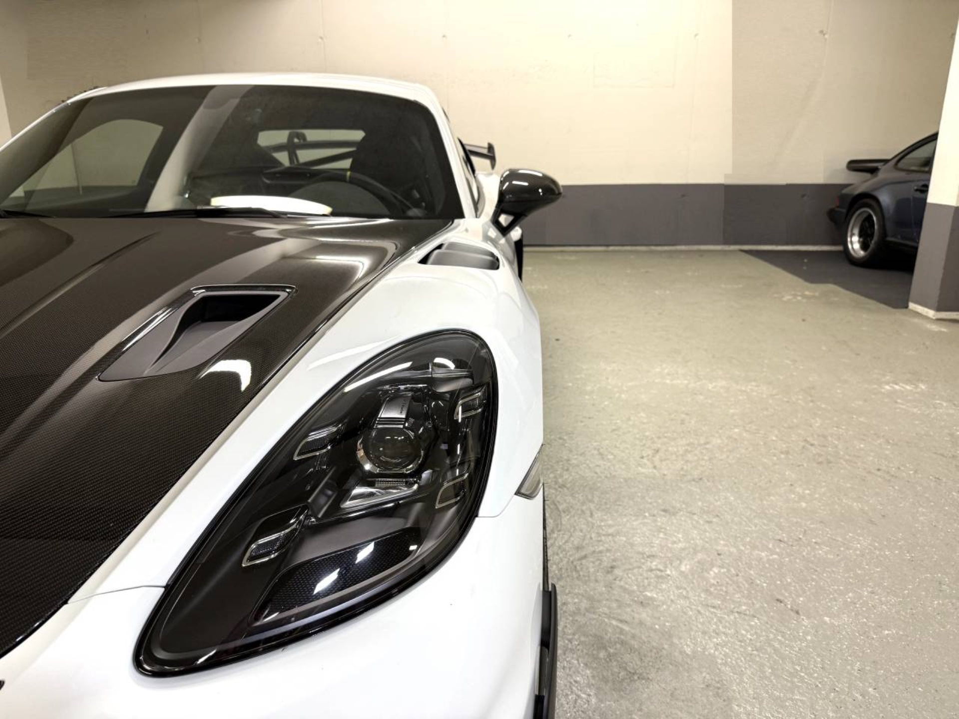 PORSCHE 718 Cayman GT4 RS (MY24)-image-18