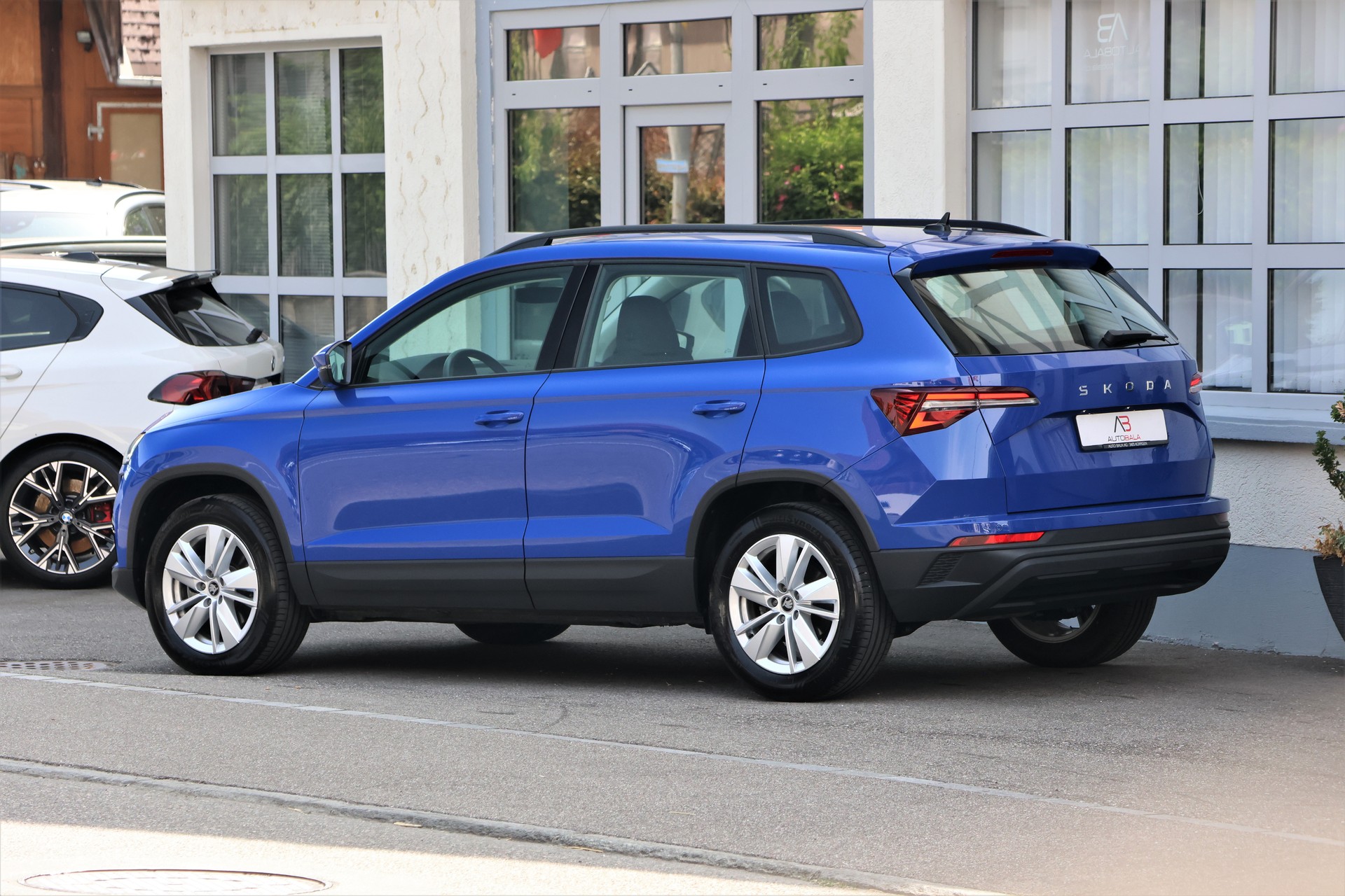 SKODA Karoq 2.0 TDI CR Selection 4x4 DSG (CH)-image-4