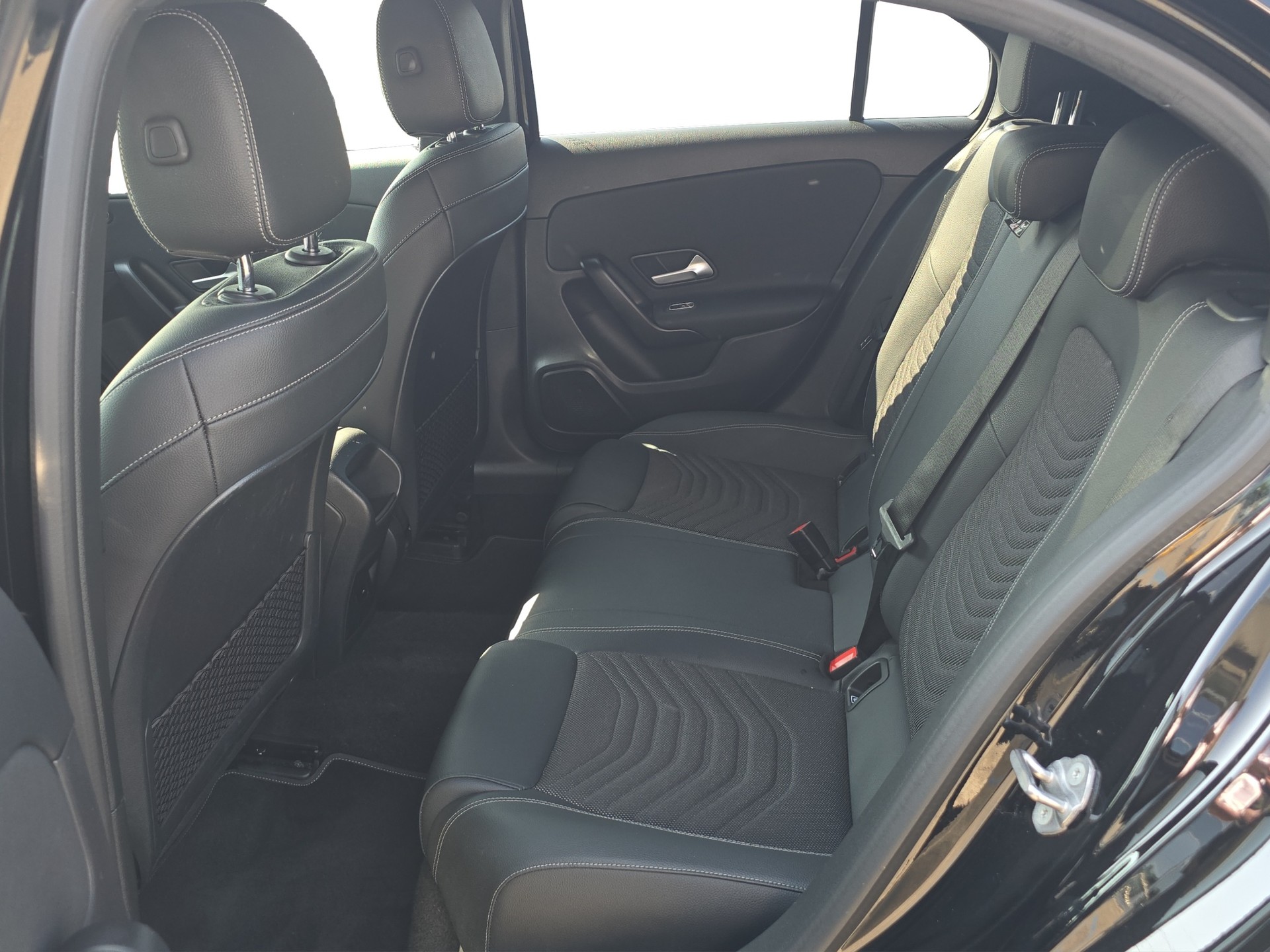 MERCEDES-BENZ A 160 SE Line-image-9