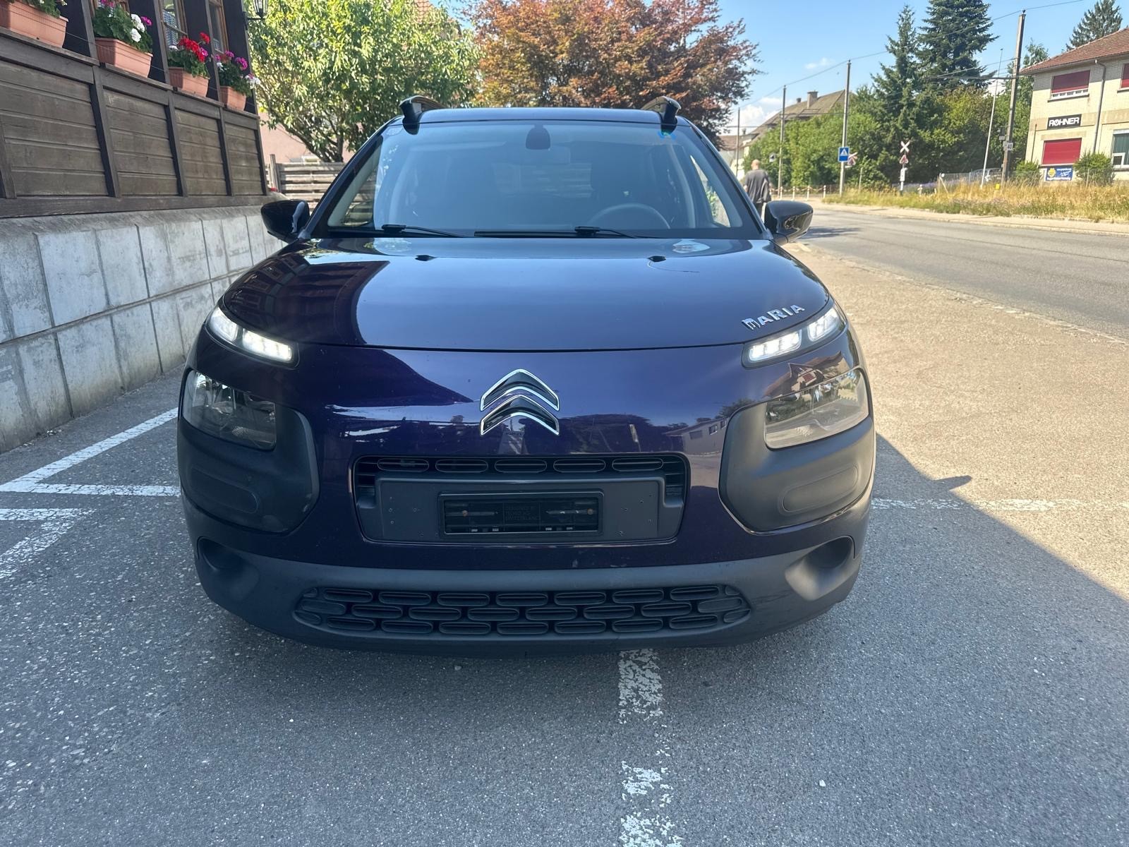 CITROEN C4 Cactus 1.2 VTi Shine-image-4