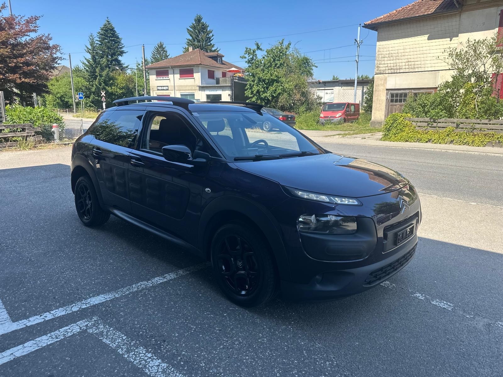 CITROEN C4 Cactus 1.2 VTi Shine-image-0