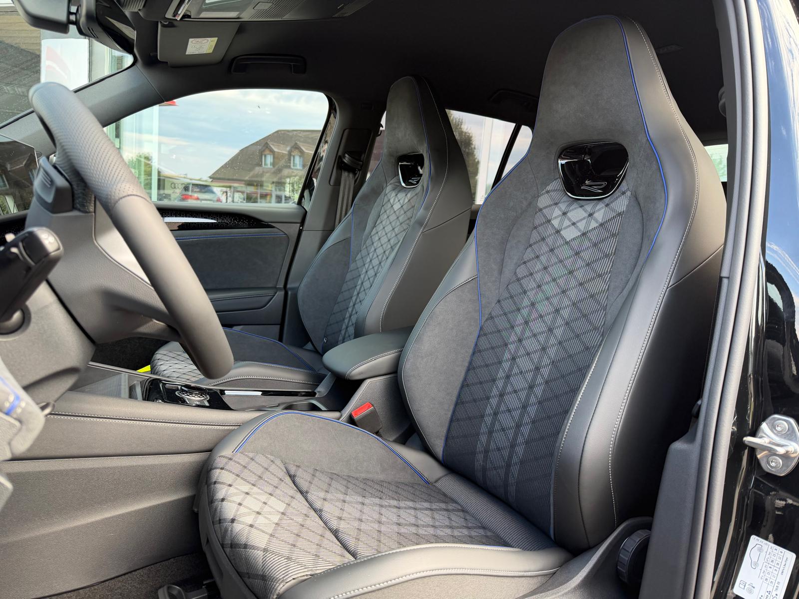 VW Tiguan 2.0 TSI DSG R-Line United 4Motion-image-12