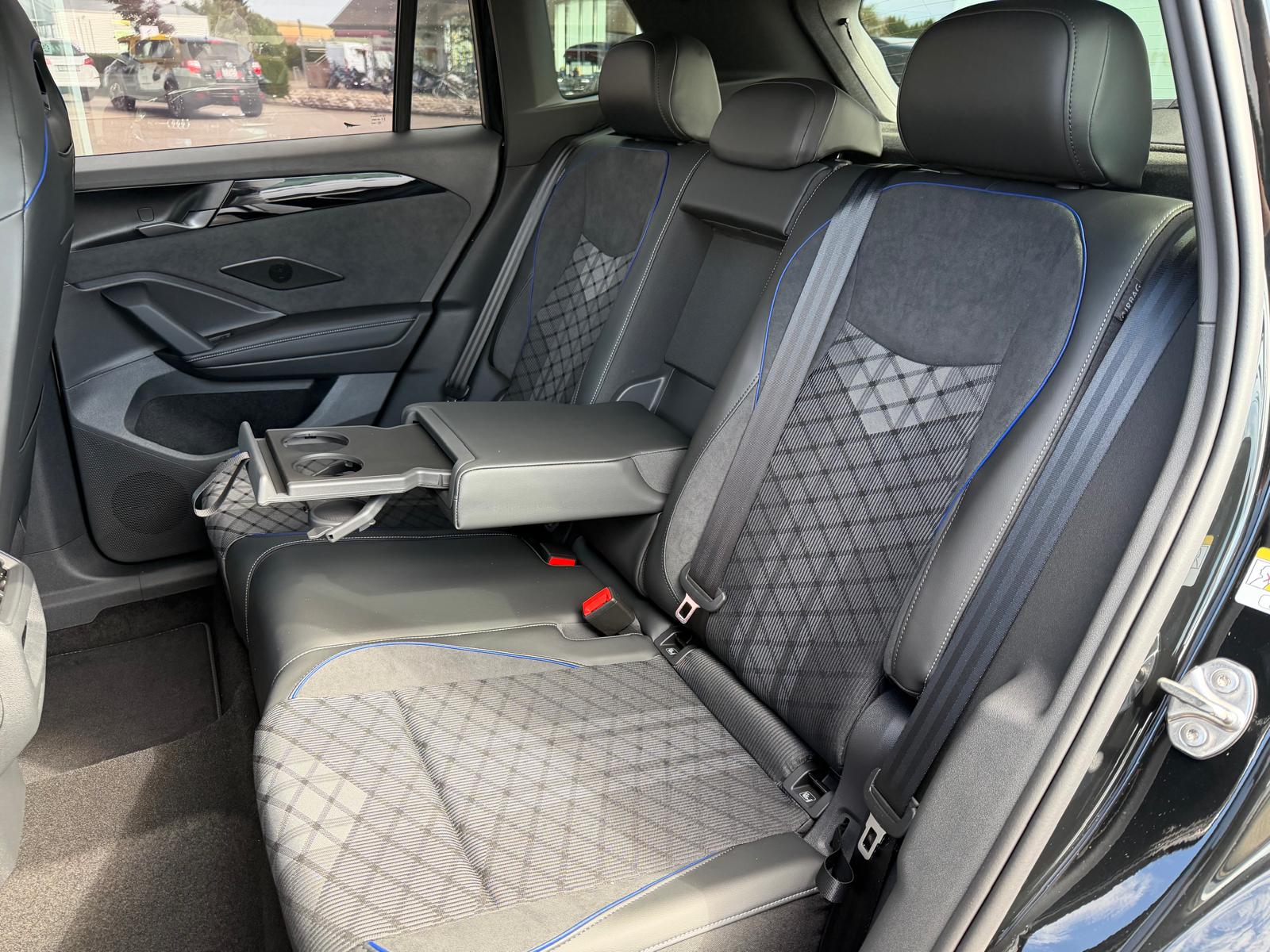 VW Tiguan 2.0 TSI DSG R-Line United 4Motion-image-25