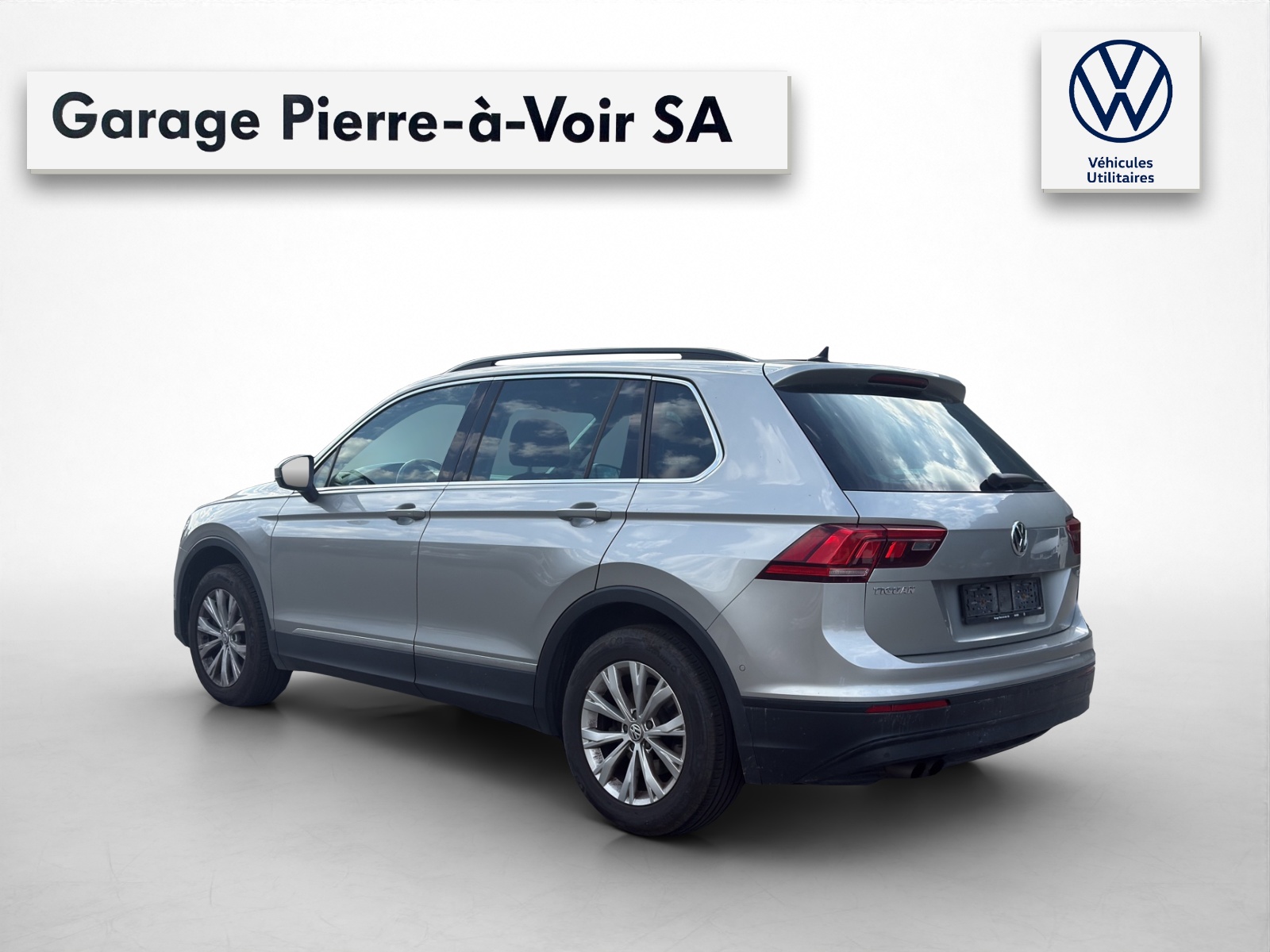 VW Tiguan 2.0TSI Comfortline 4Motion DSG-image-2