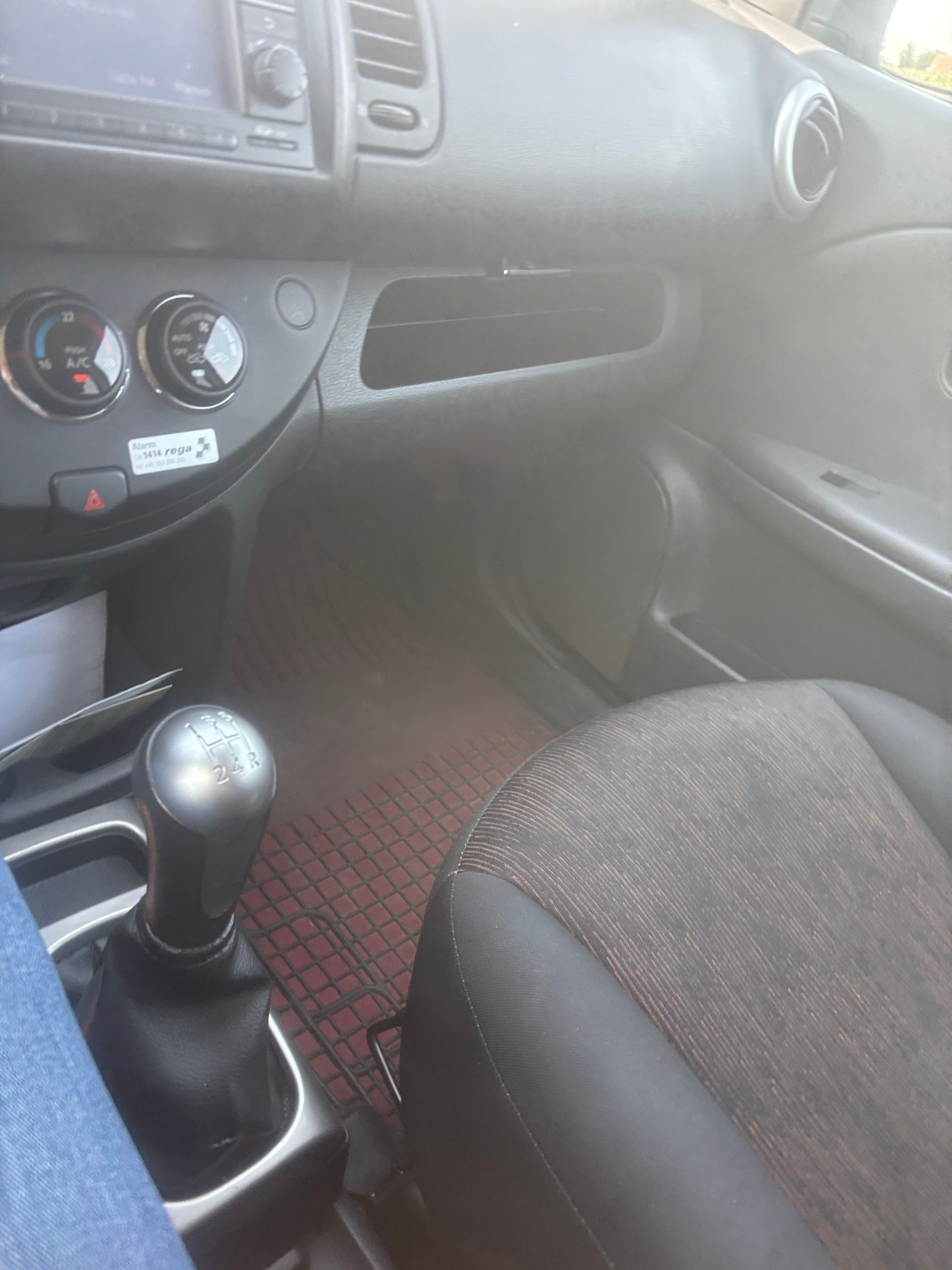 NISSAN Note 1.6 tekna-image-9